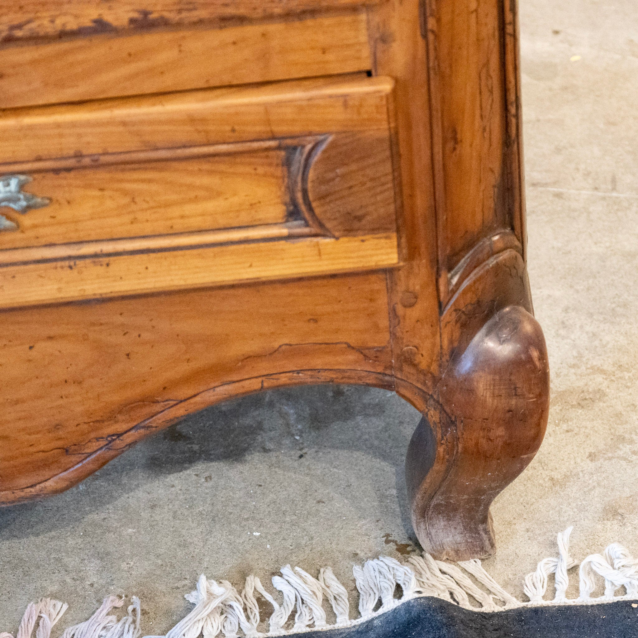 18th Century Carved Wood Chest - Cabriole Legs & Ornate Pulls - Image 9