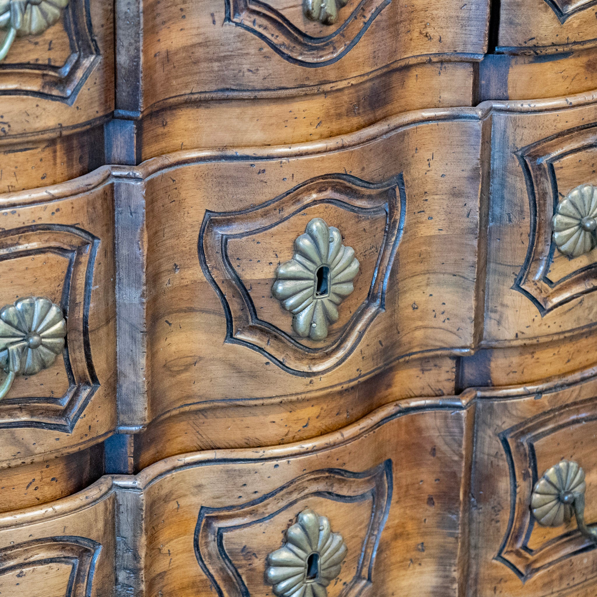 18th Century Four Drawer Chest – Carved Serpentine Front - Image 13