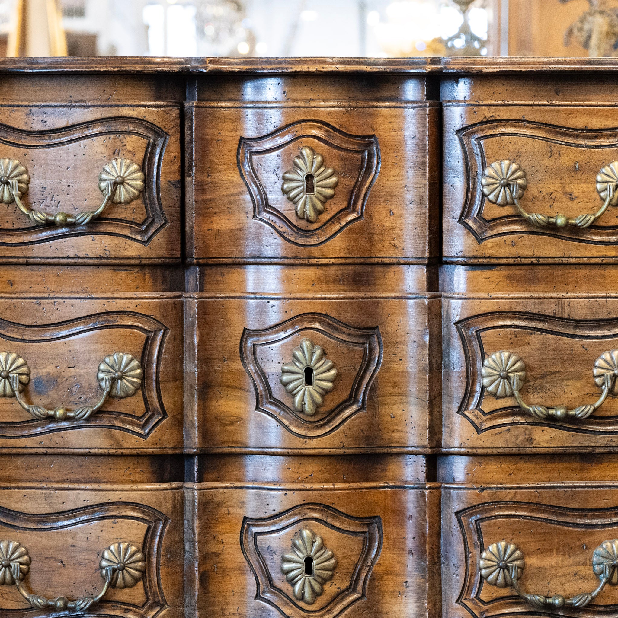 18th Century Four Drawer Chest – Carved Serpentine Front - Image 6