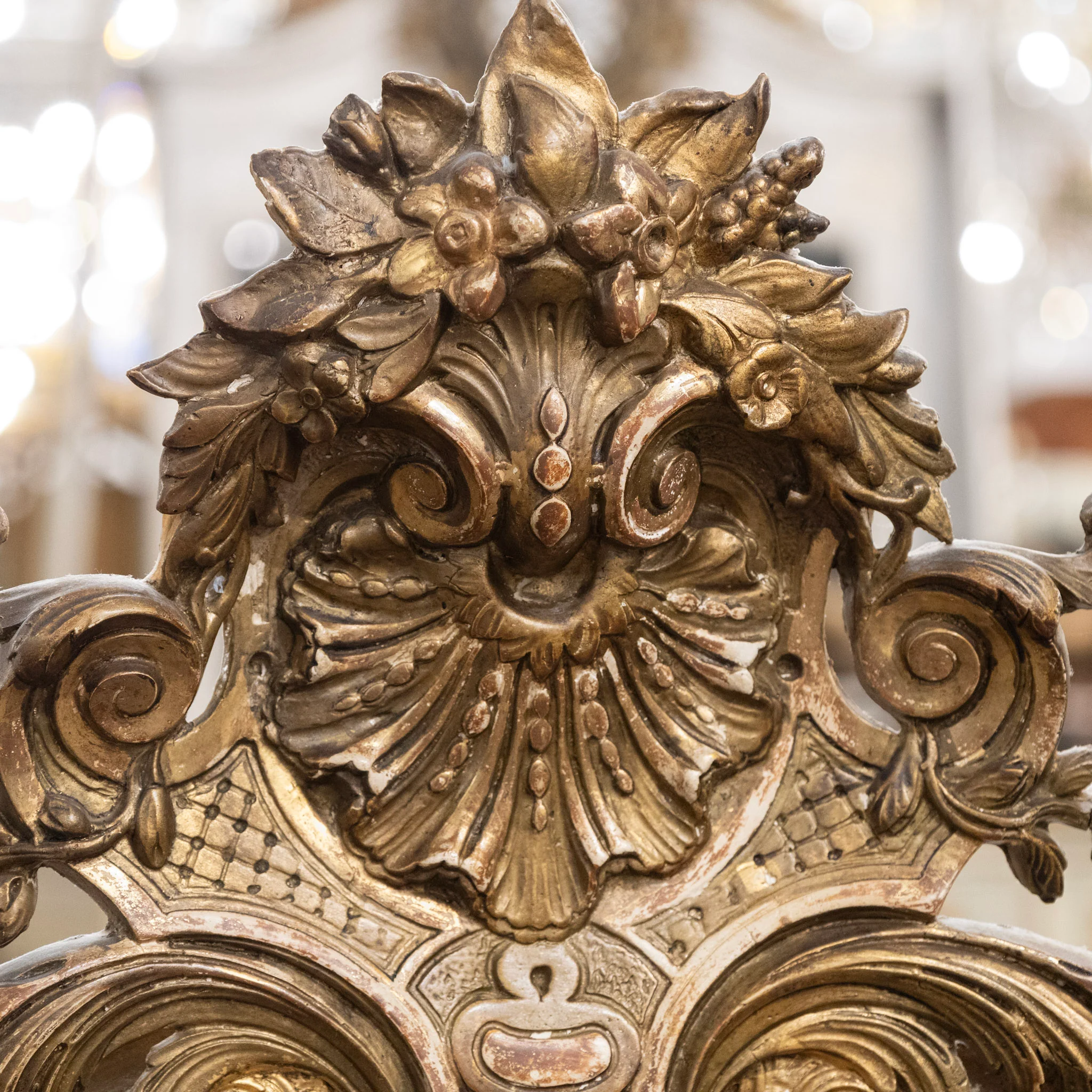 18th-Century Ornate French Gilded Mirror – Shell Crest & Carved Trim - Image 6