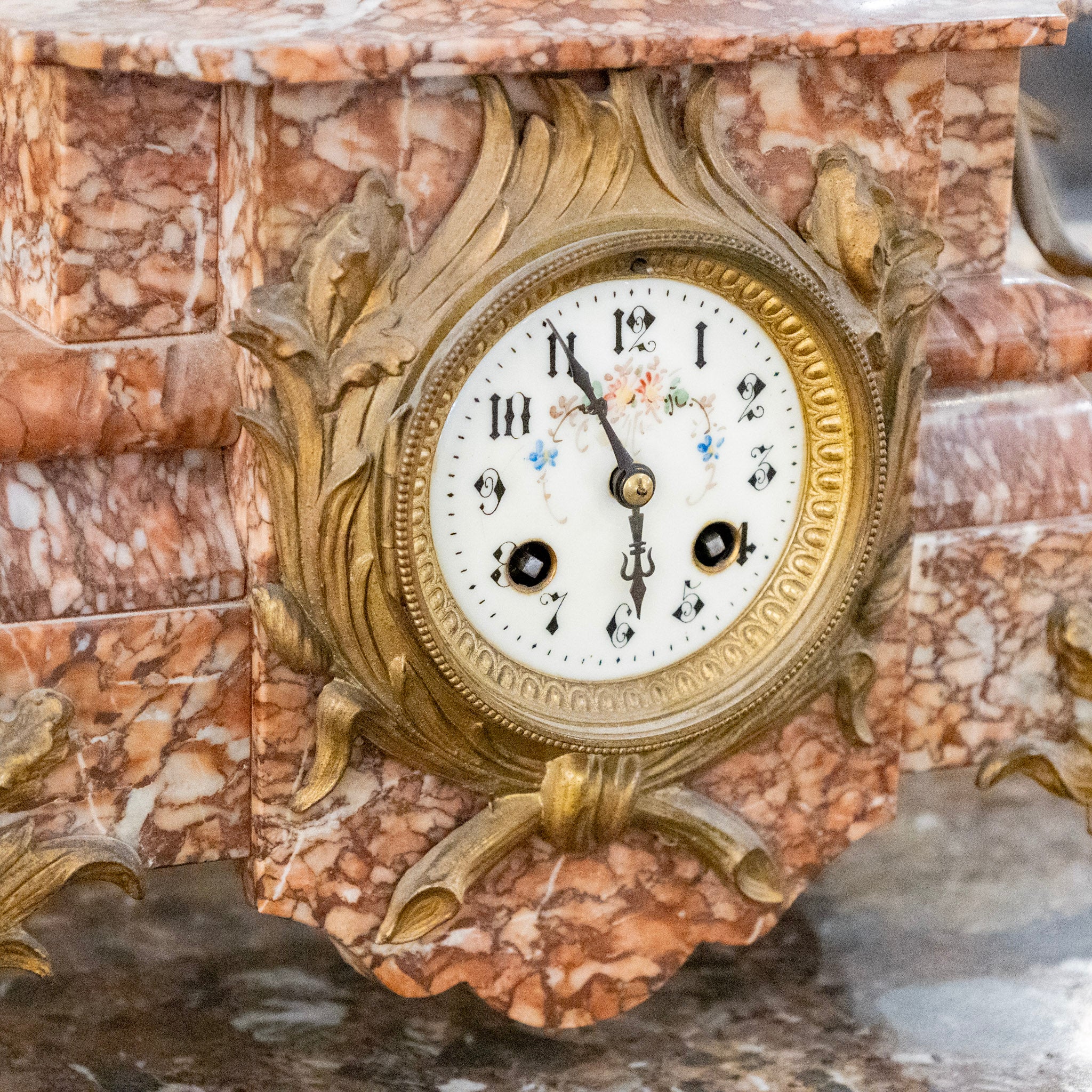 French Pink Breccia Marble Mantel Clock – Brass Trim - Image 3