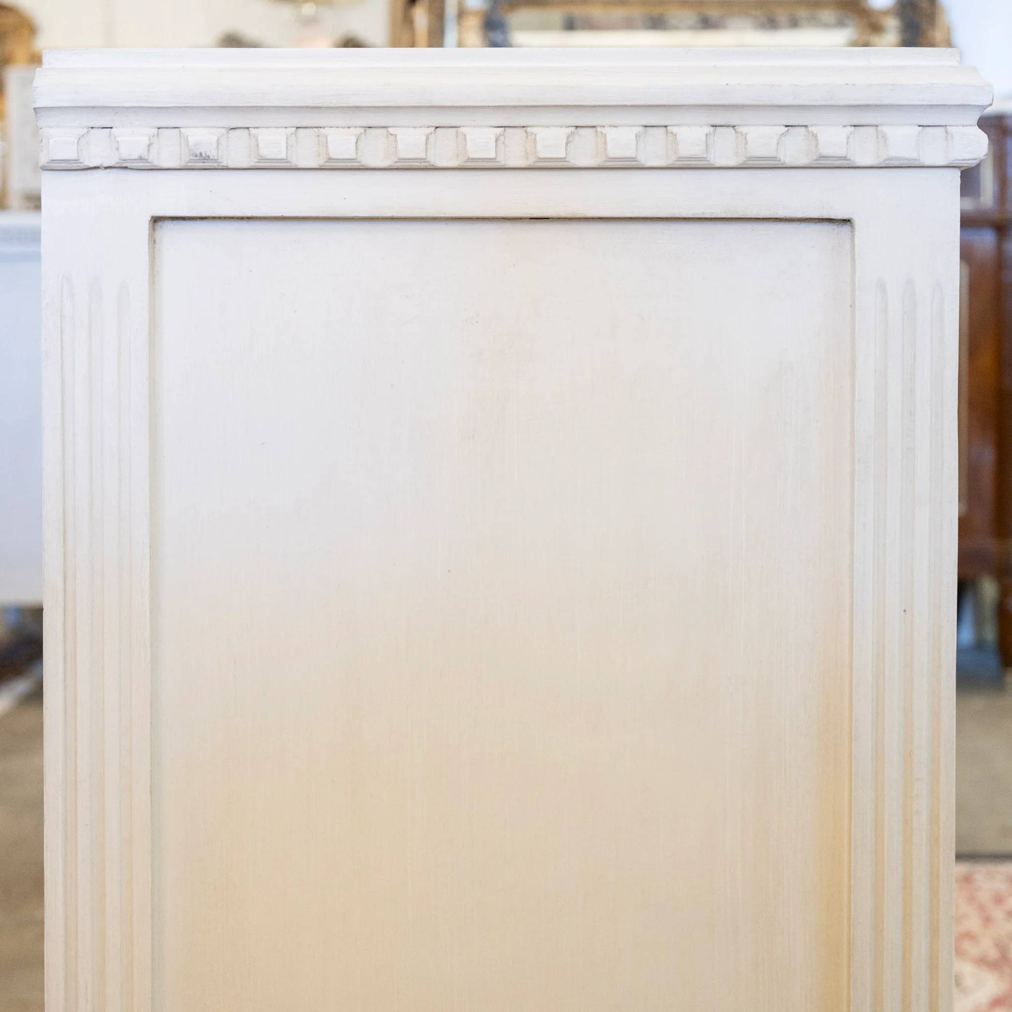 Swedish 3-Drawer Chest – Reeded Drawer Trim & Tapered Legs in White - Image 4