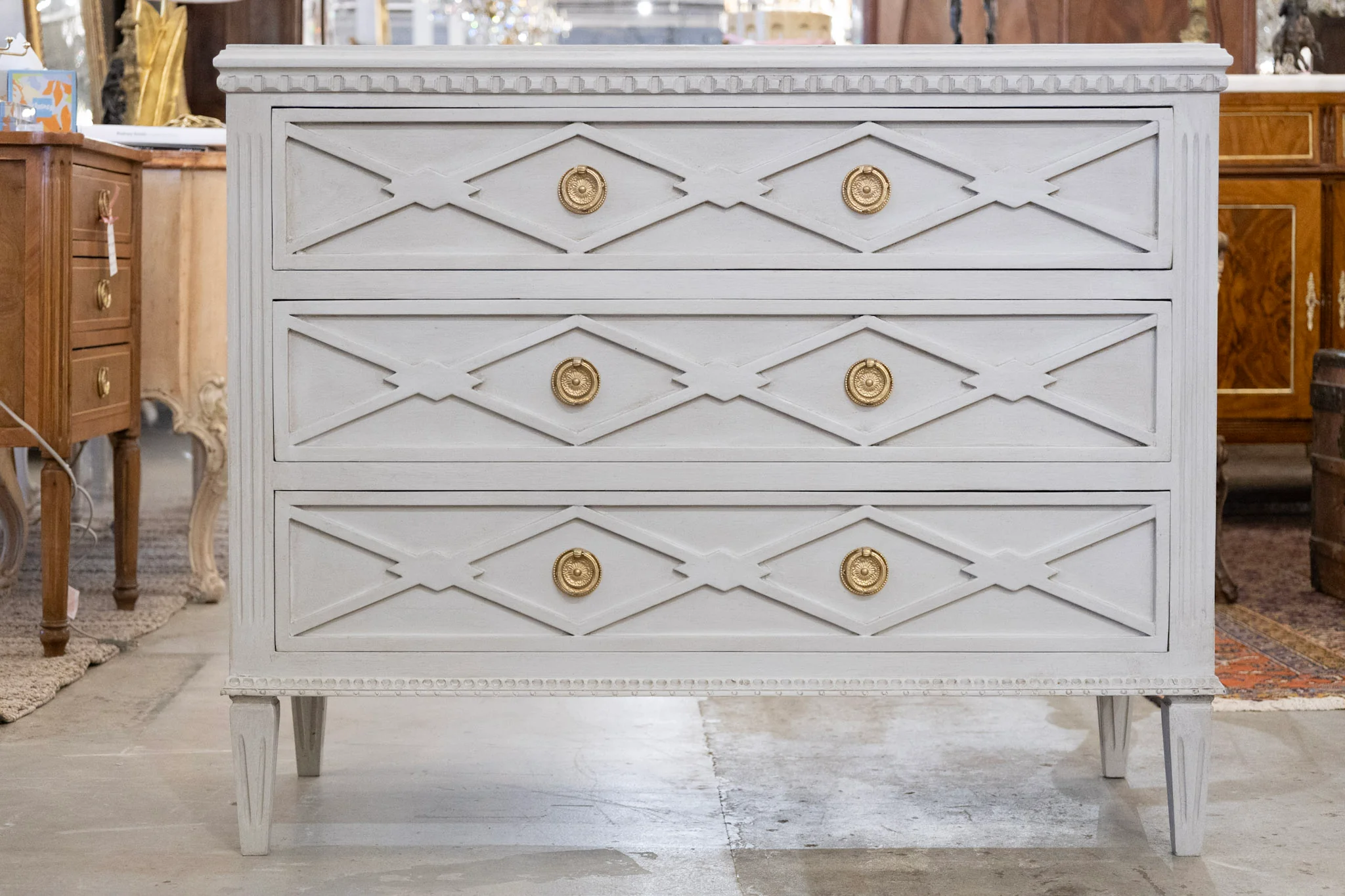 Swedish 3-Drawer Chest – Open Diamond Trim & Tapered Legs in French Grey - Image 5