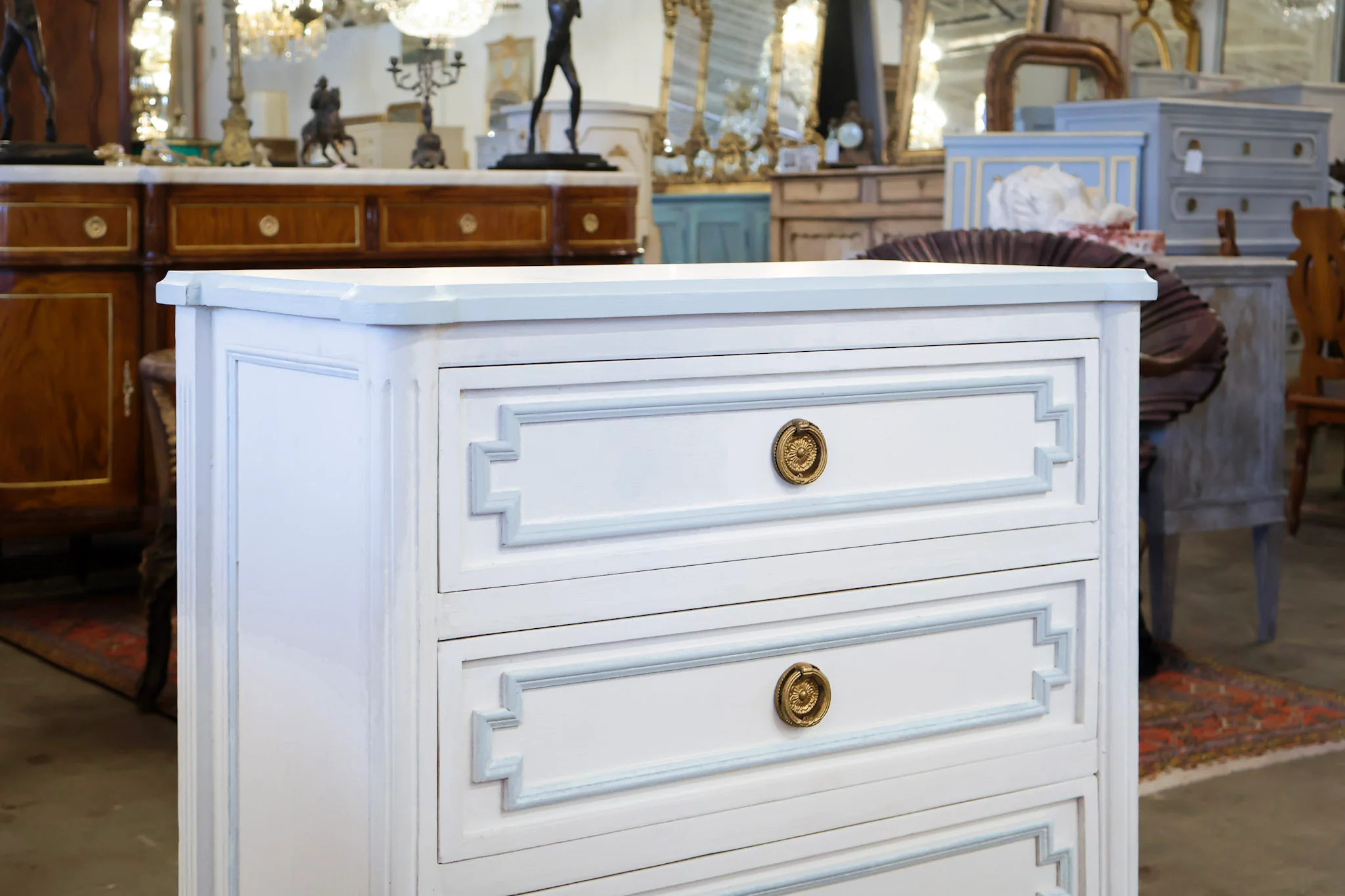 Swedish 3-Drawer Nightstand – Blue Flower Detailing & Ballerina Legs - Image 5
