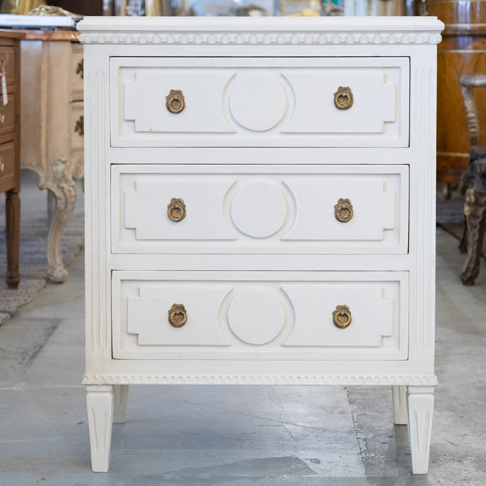 Swedish 3-Drawer Nightstand – Circle Carved Trim & Tapered Legs in White