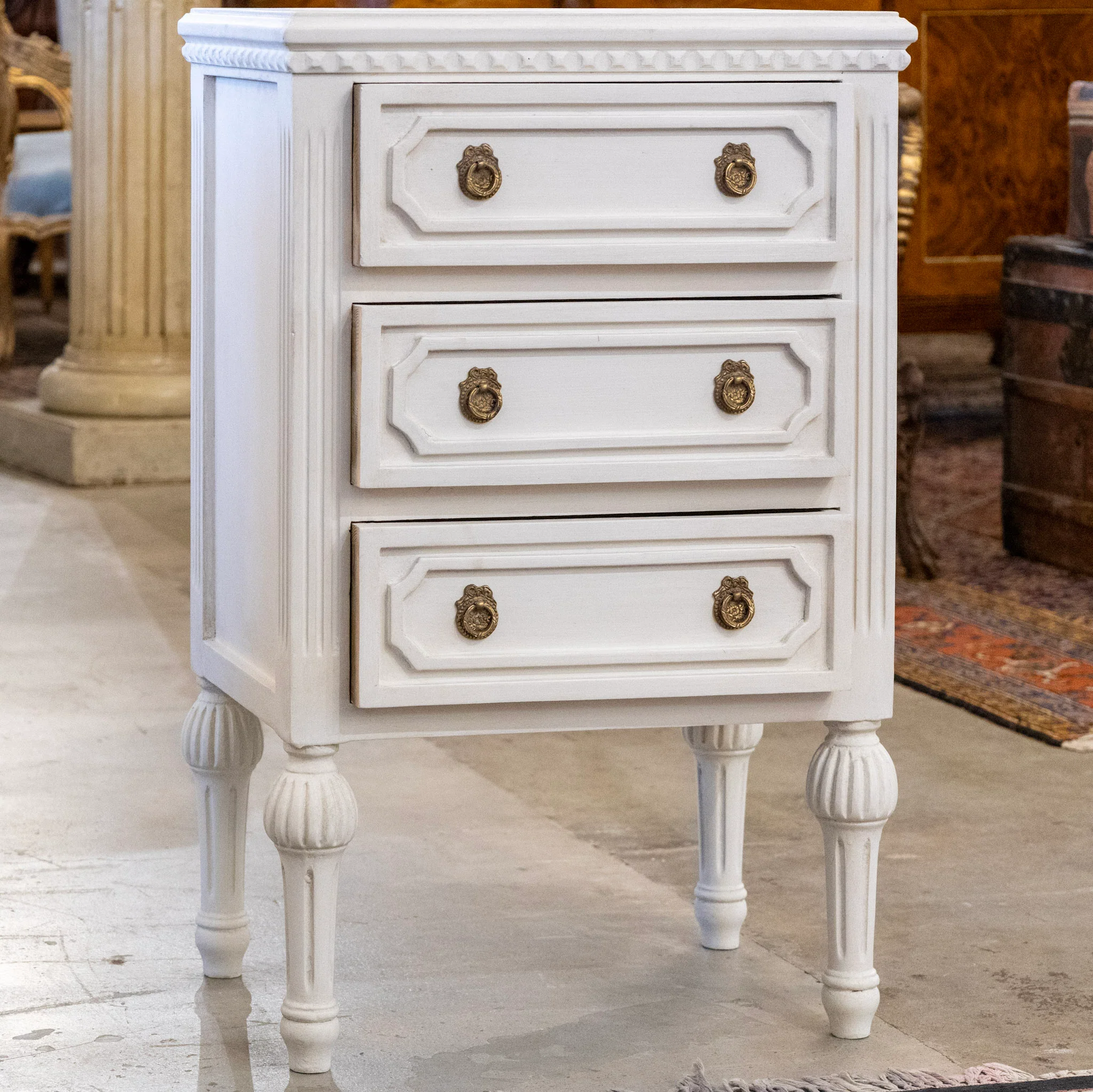 Swedish 3-Drawer Nightstand – Open Carved Trim & Ballerina Legs in White - Image 2