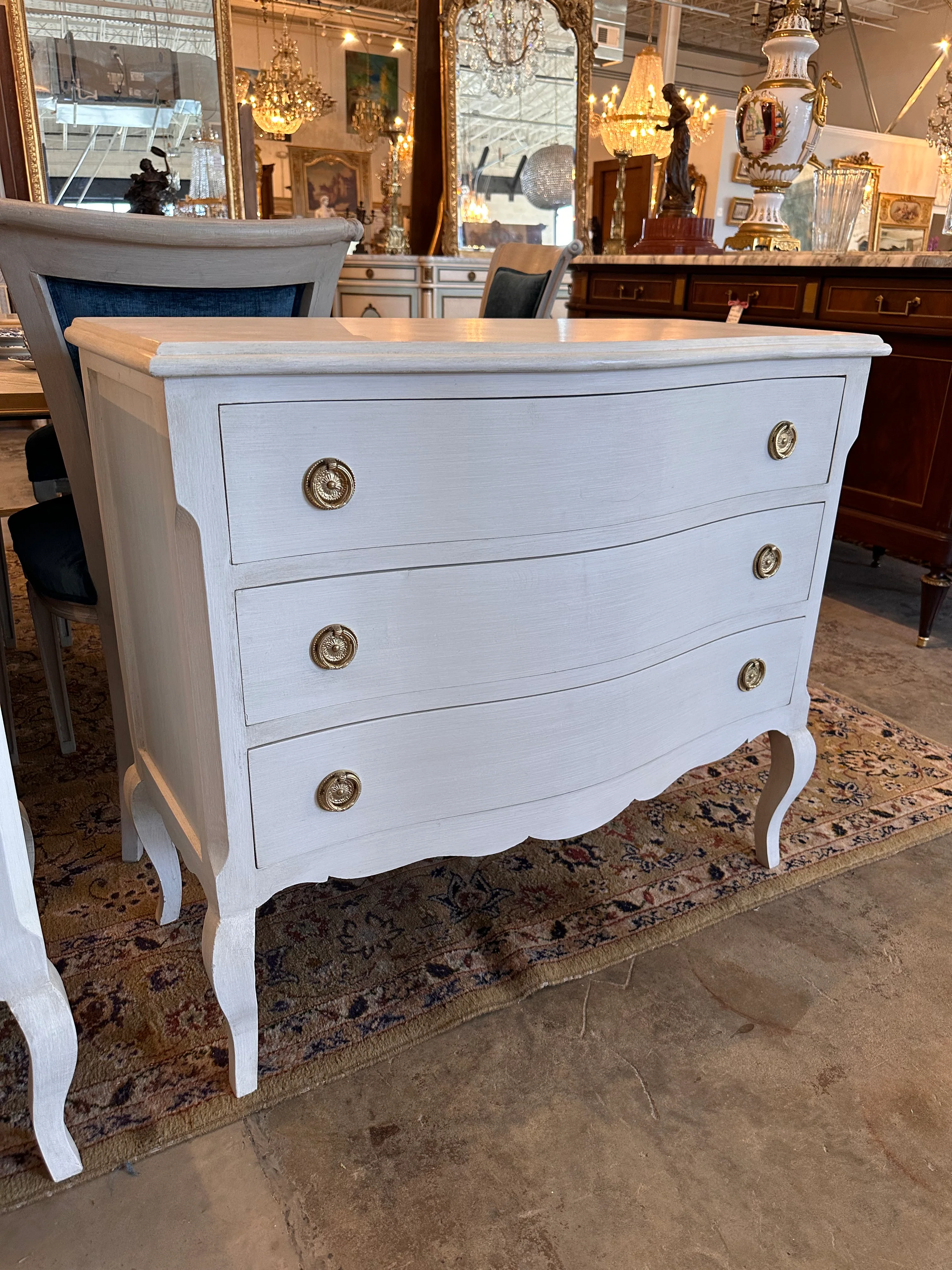 Wide Swedish Chest with Curved Legs - Image 3