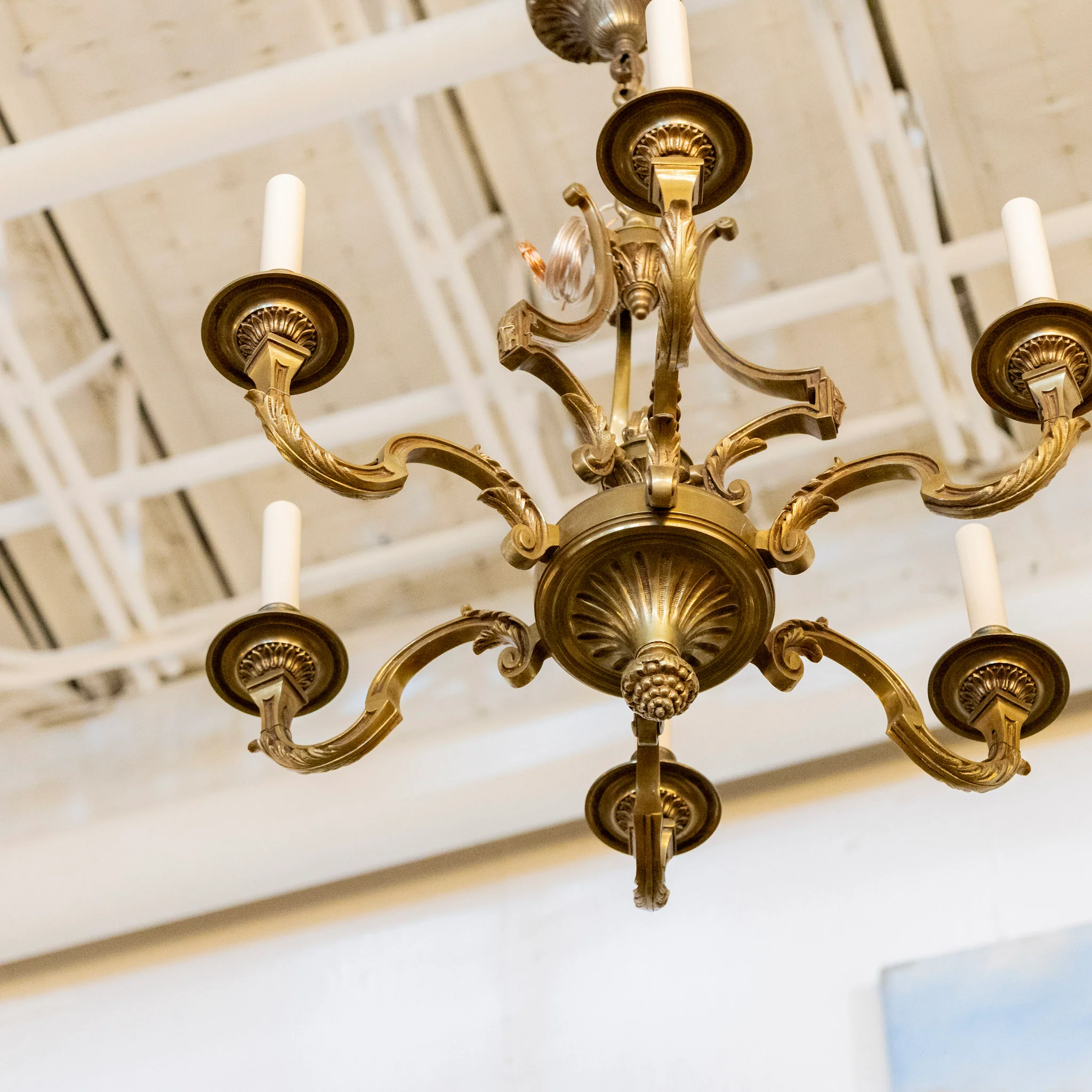 French Brass Chandelier – Curved Arms & Leaf Detailing - Image 4