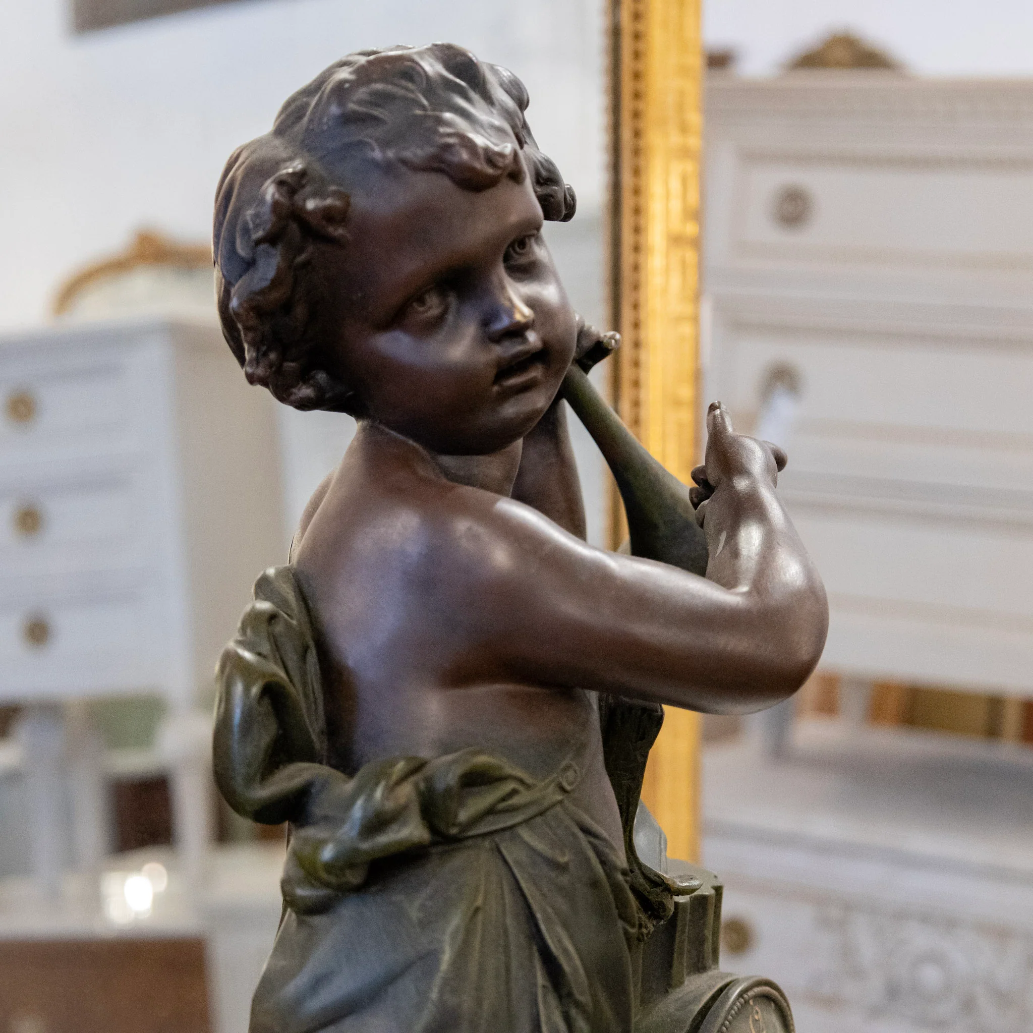 French Bronze Cherub Mantel Clock – Fluted Column & Musical Motif - Image 4