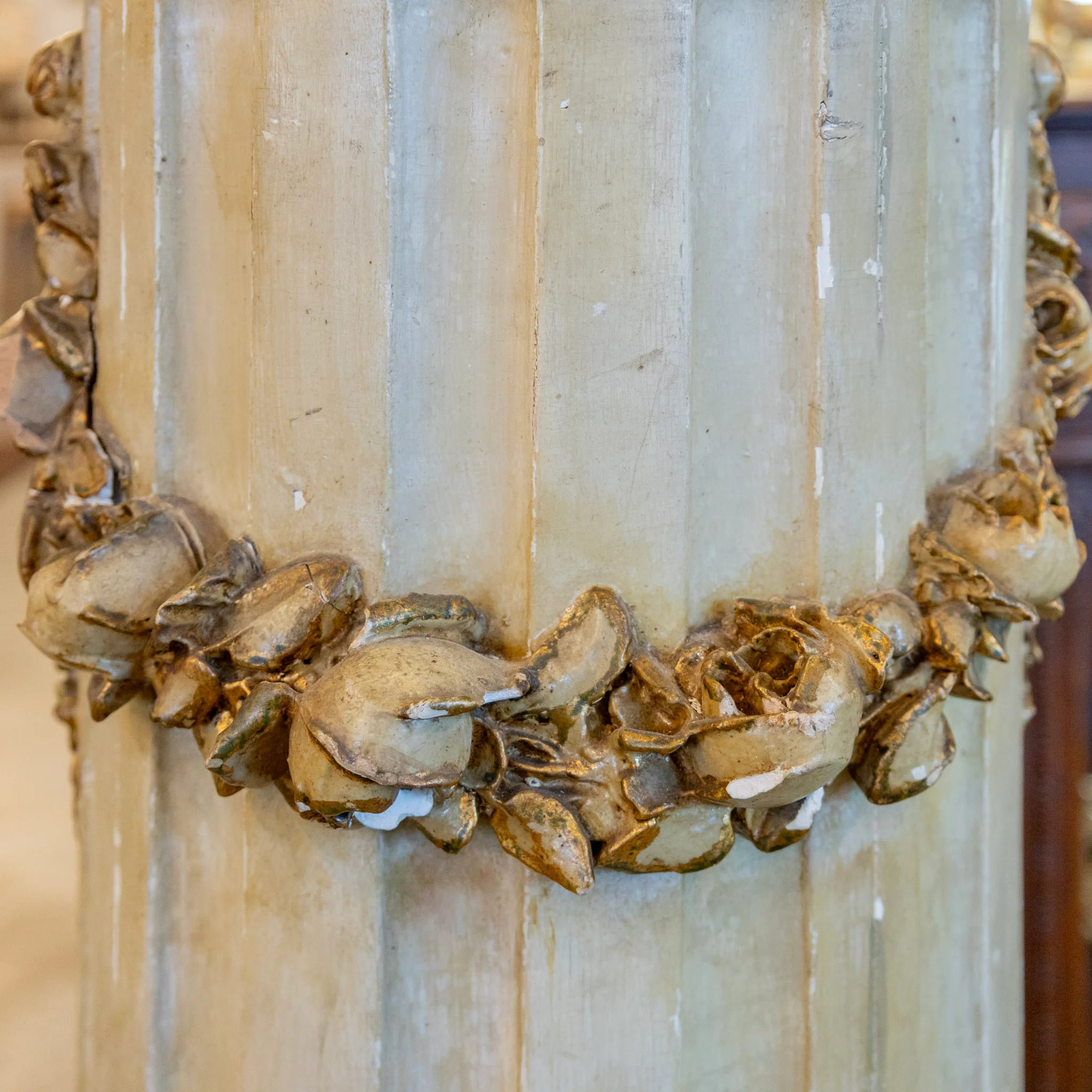 French Fluted Column Pedestal – Laurel Garland & Distressed Finish - Image 5