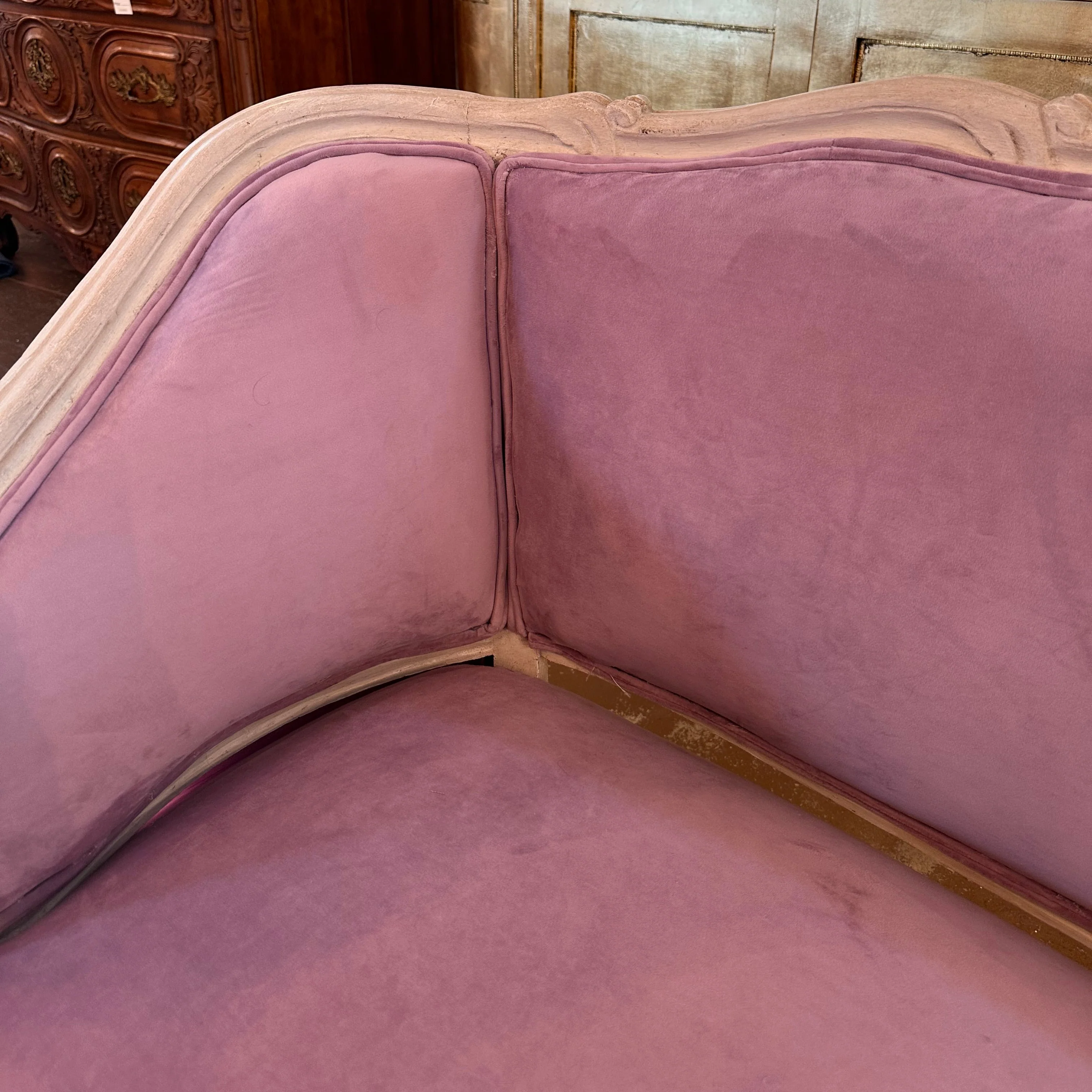 French Antique Louis XV Lilac Sofa with White Frame - Image 3