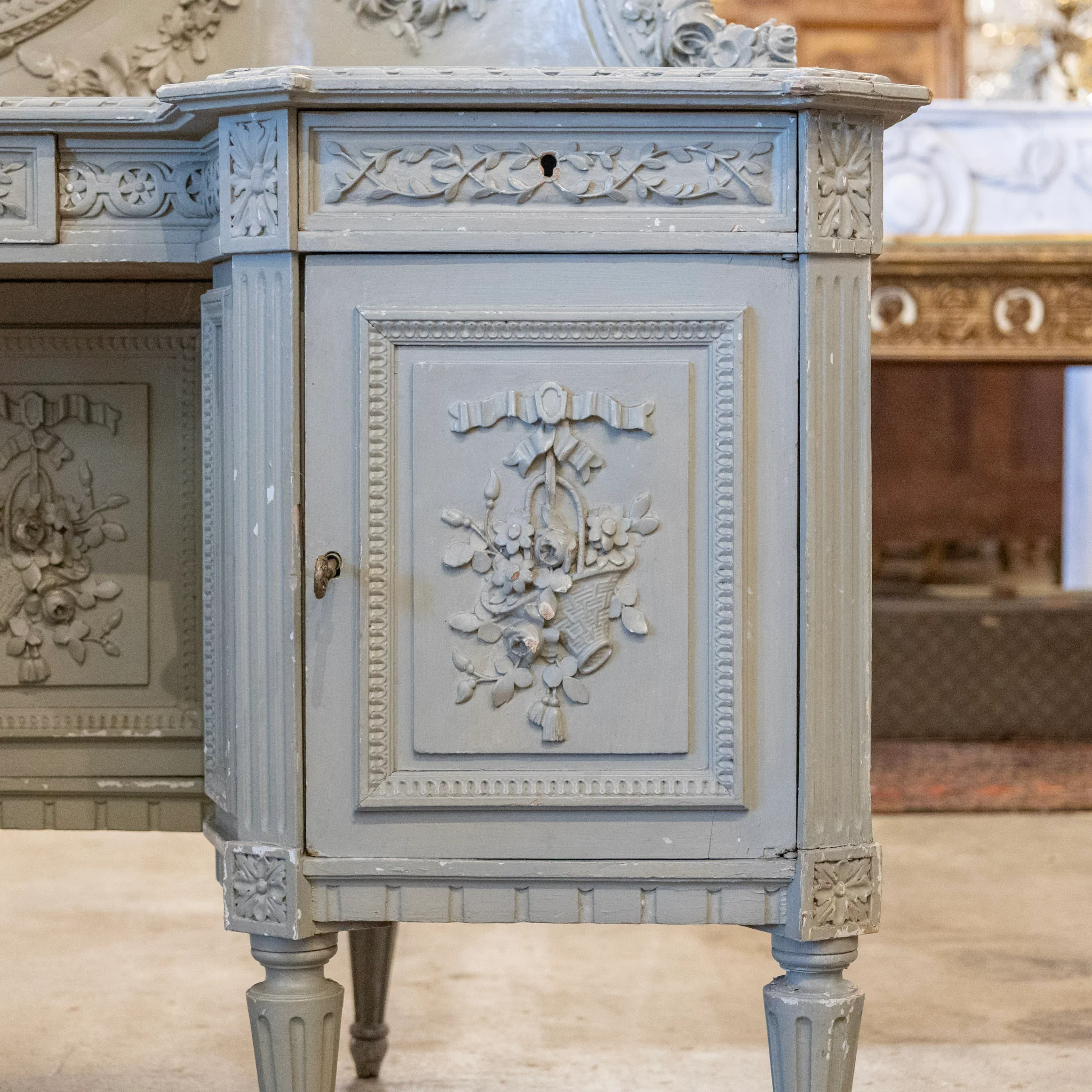 French Demilune Grey Vanity with Oval Mirror – Floral Carvings & Original Fabric - Image 14