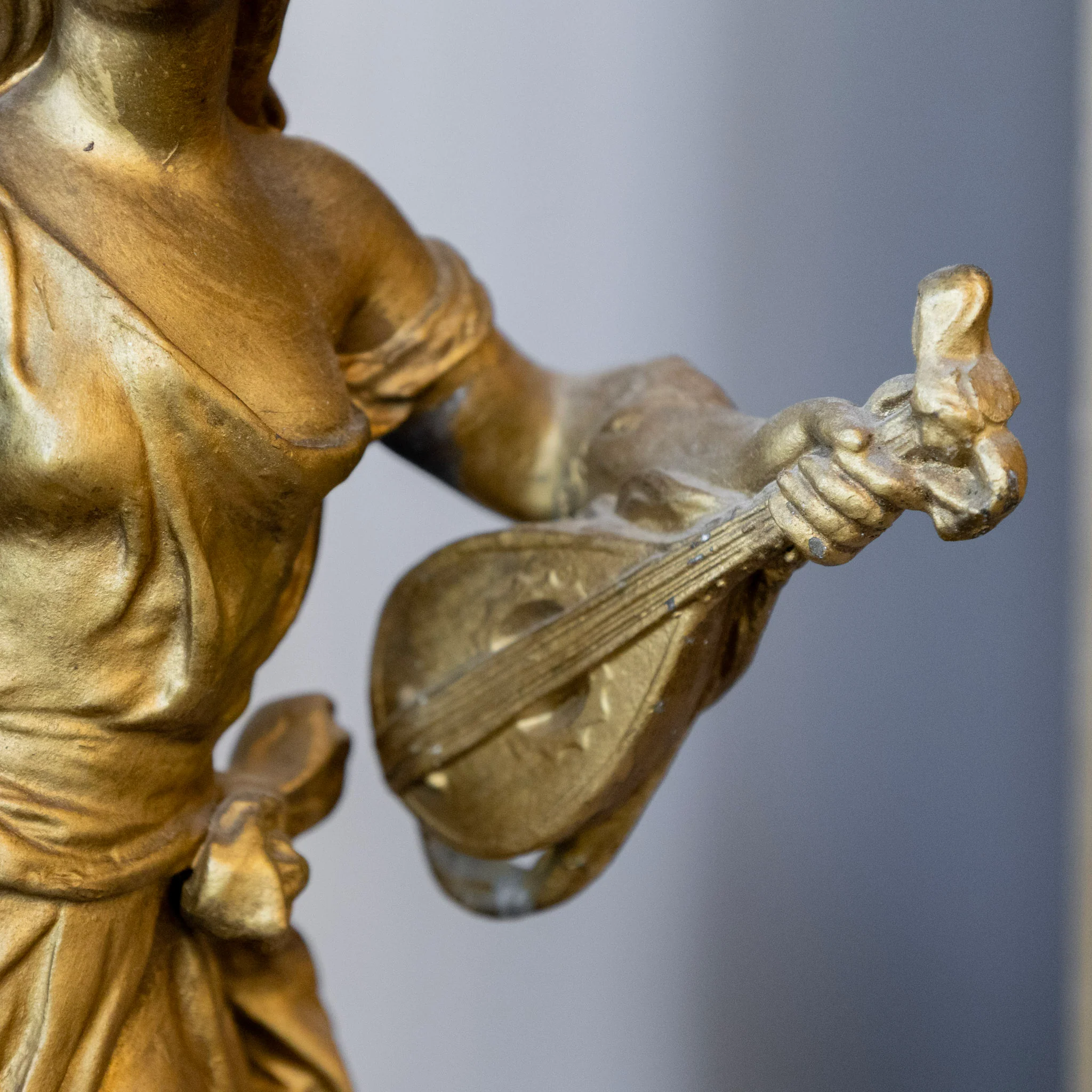 French Bronze Female Musicians Sculpture – “La Musique” Par Hip. Moreau - Image 5