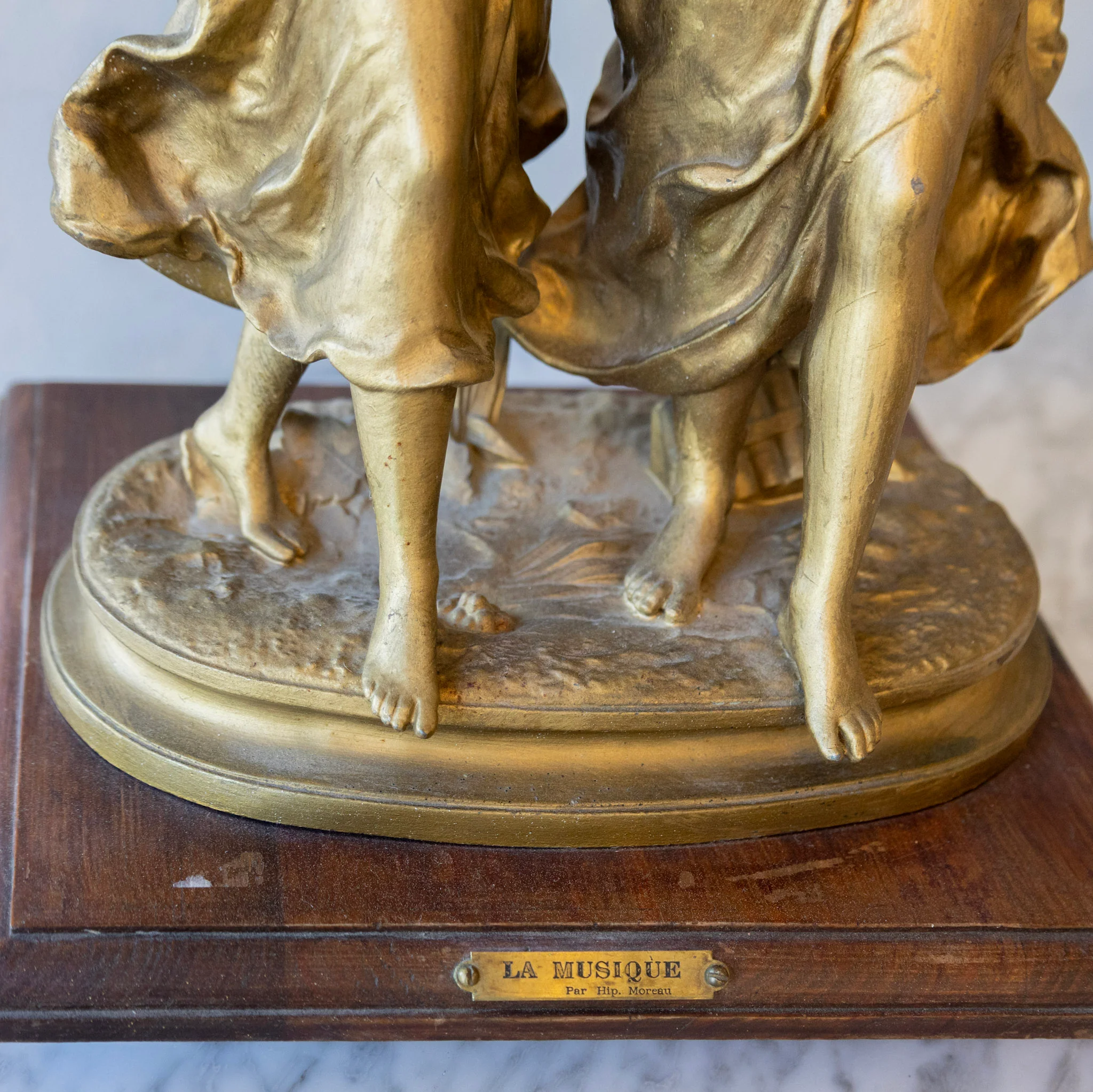 French Bronze Female Musicians Sculpture – “La Musique” Par Hip. Moreau - Image 6