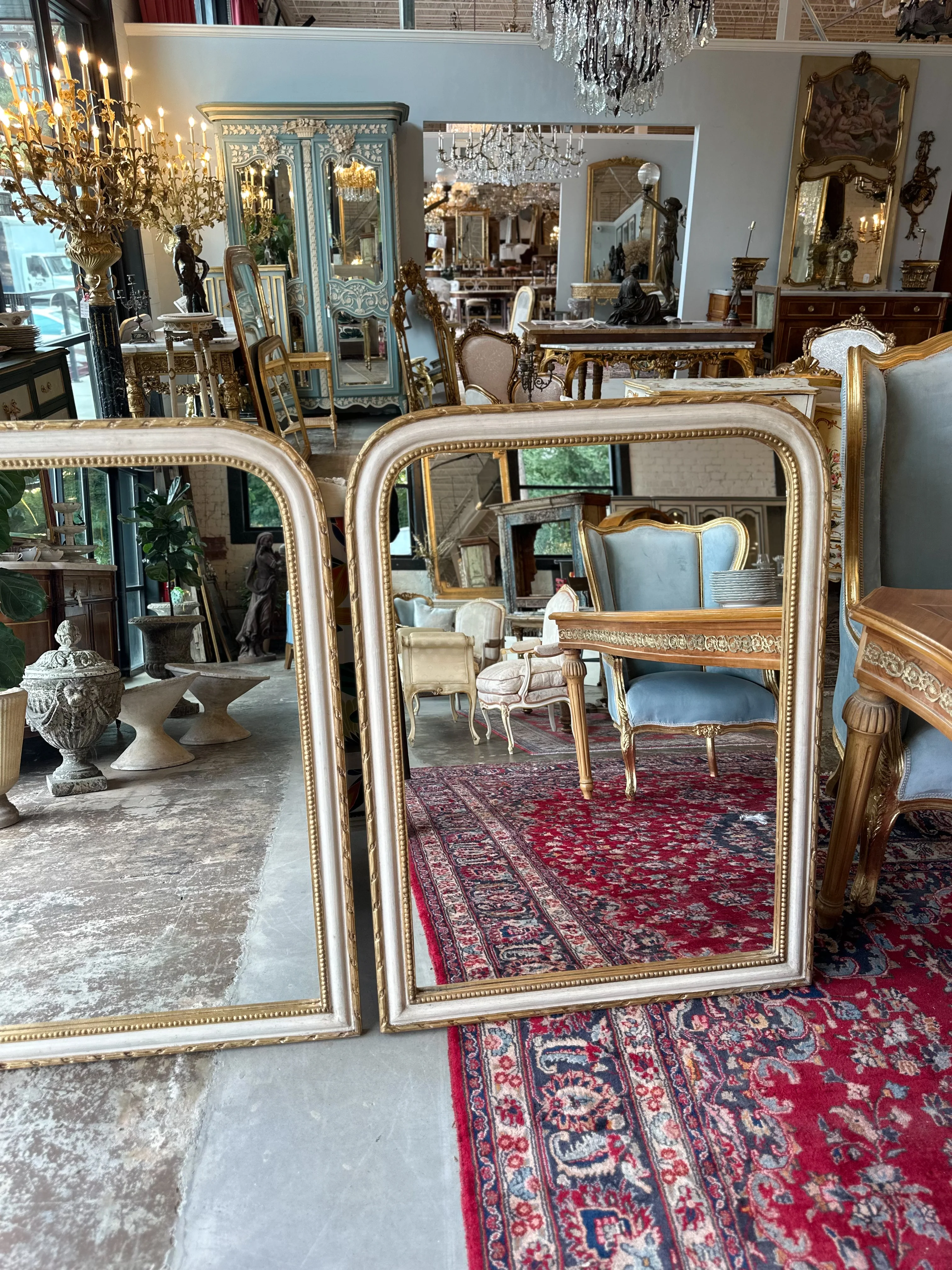 French Louis Philippe white with Gold Trim - Image 3
