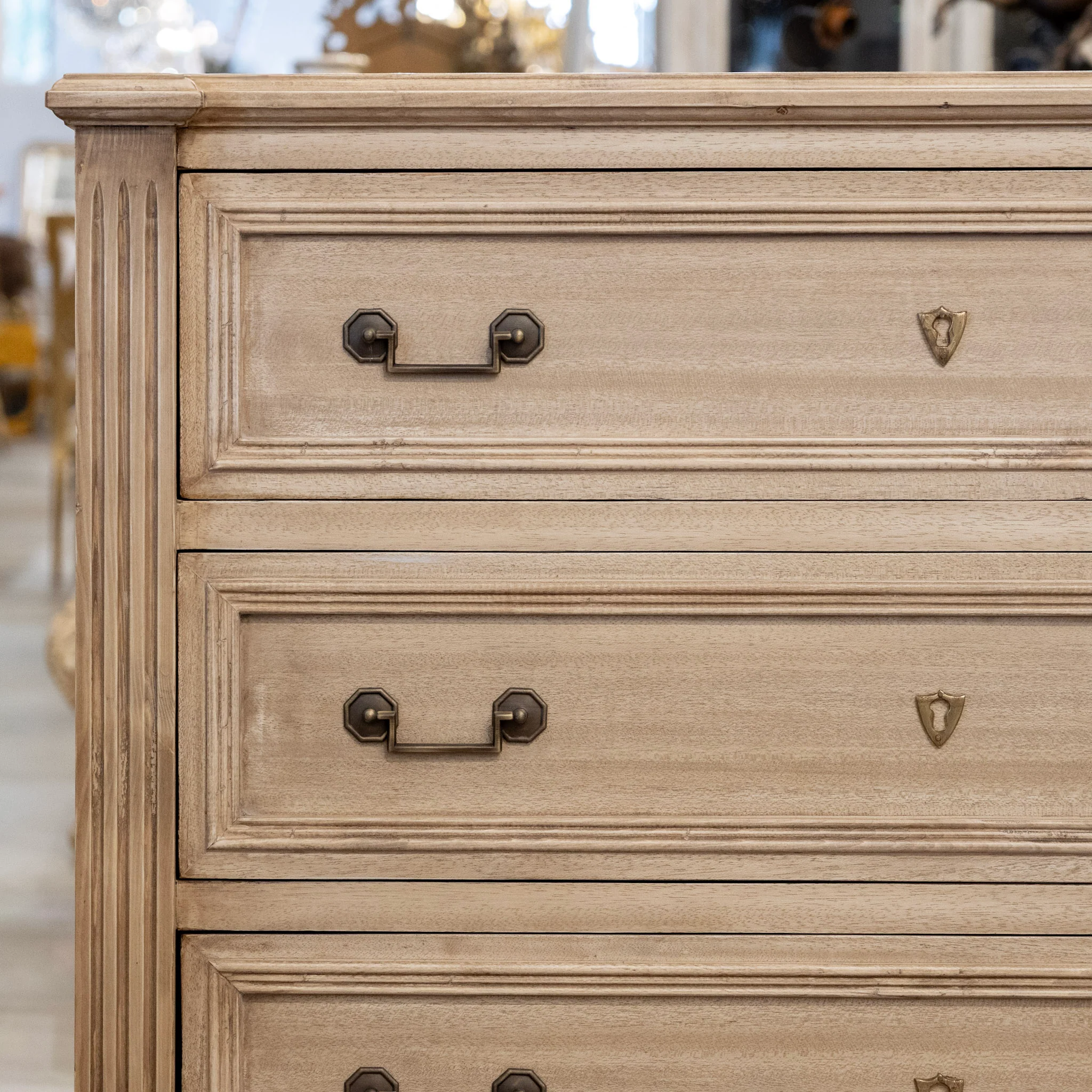 French Oak Stripped 3-Drawer Chest – Fluted Columns & Square Pulls - Image 5