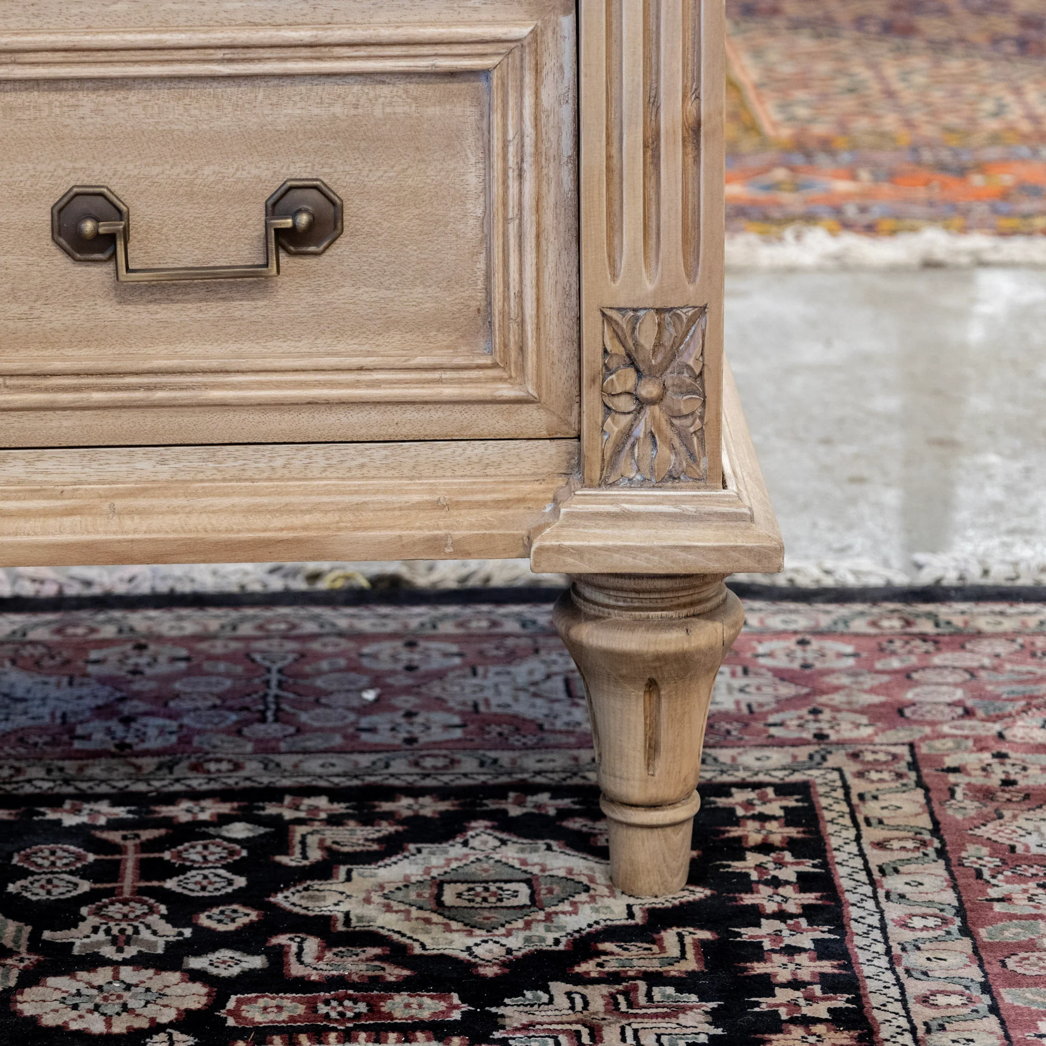 French Oak Stripped 3-Drawer Chest – Fluted Columns & Square Pulls - Image 6