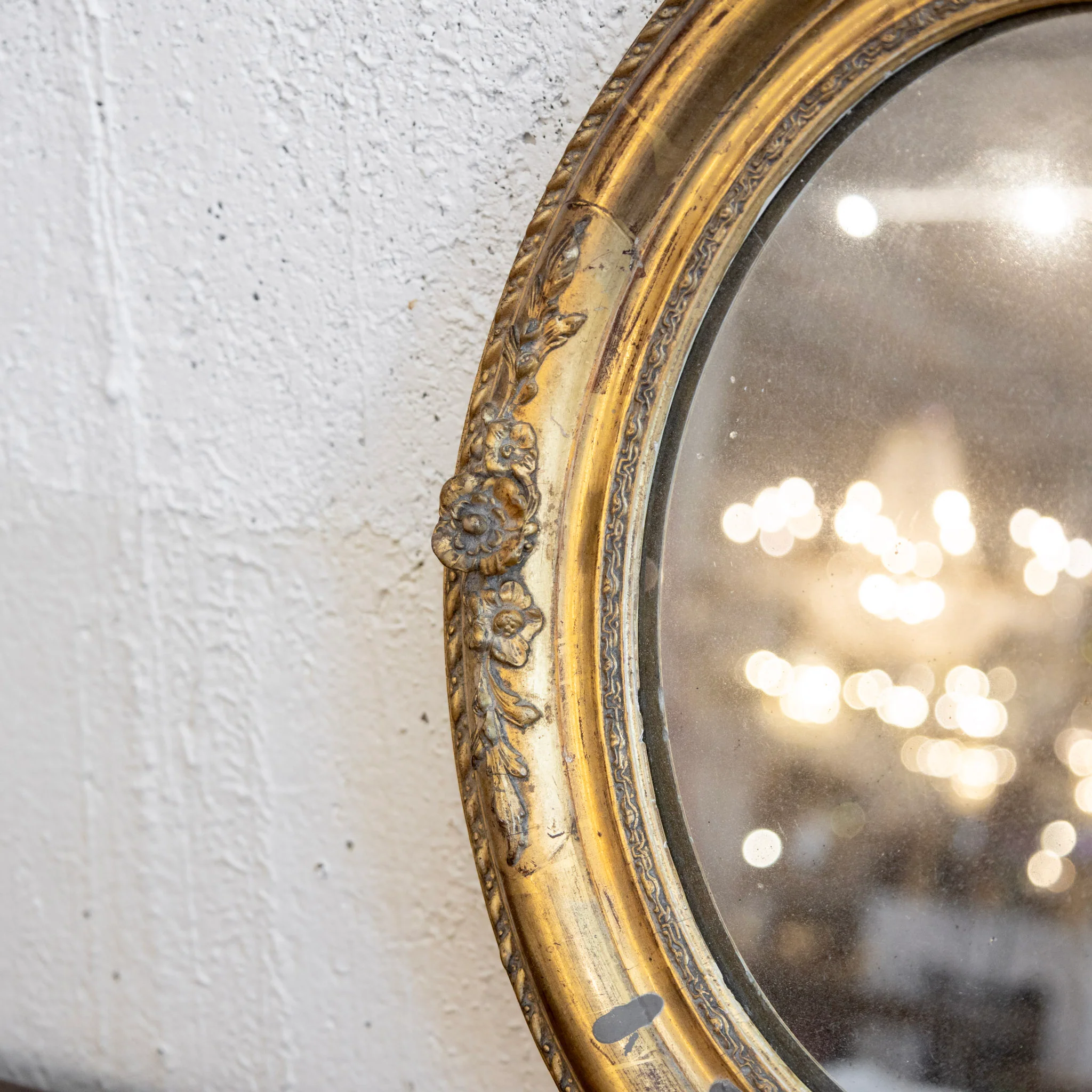French Petite Oval Wall Mirror – Gilded Frame with Floral Carvings - Image 4