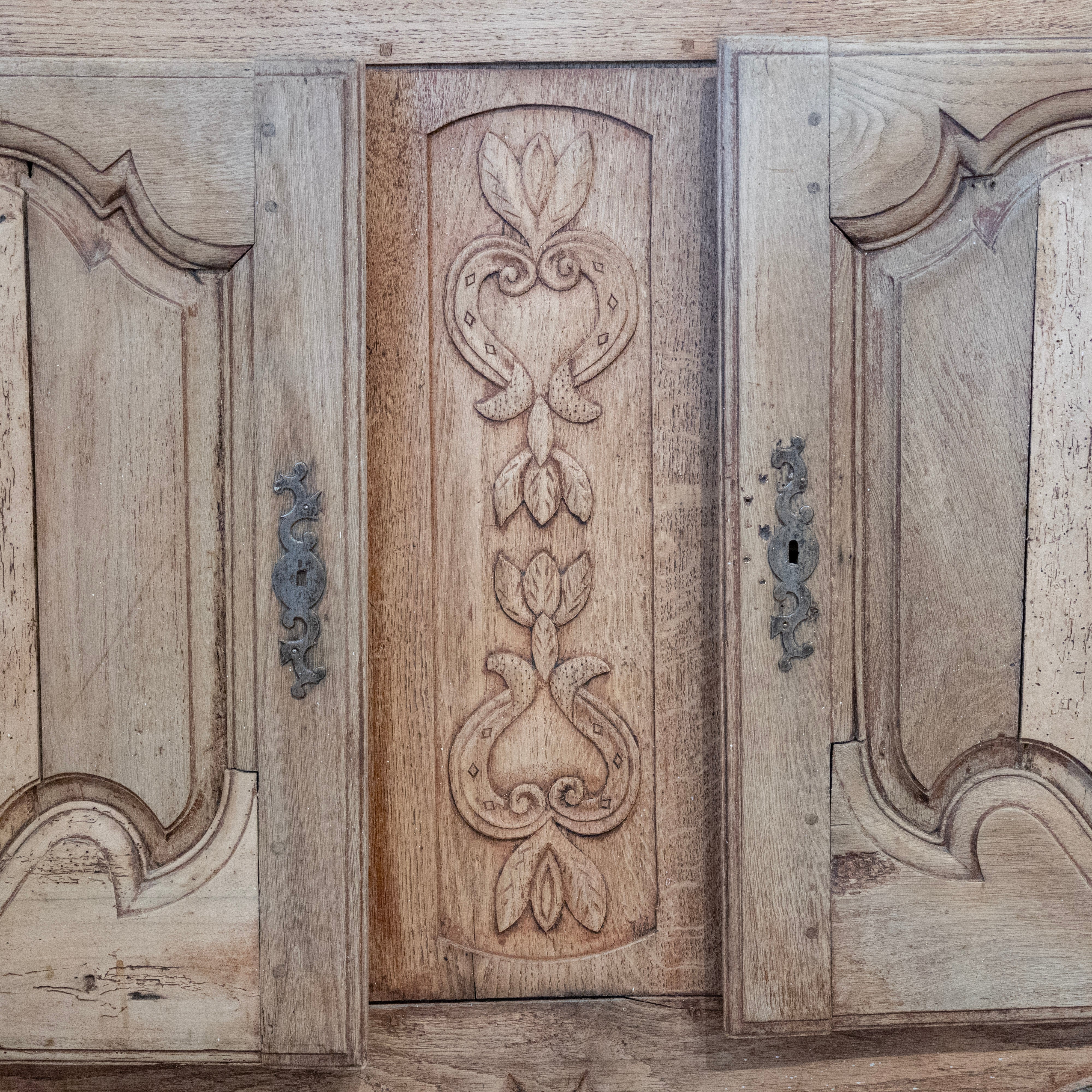French Provincial Light Wood Sideboard – Carved Doors & Scalloped Apron - Image 4