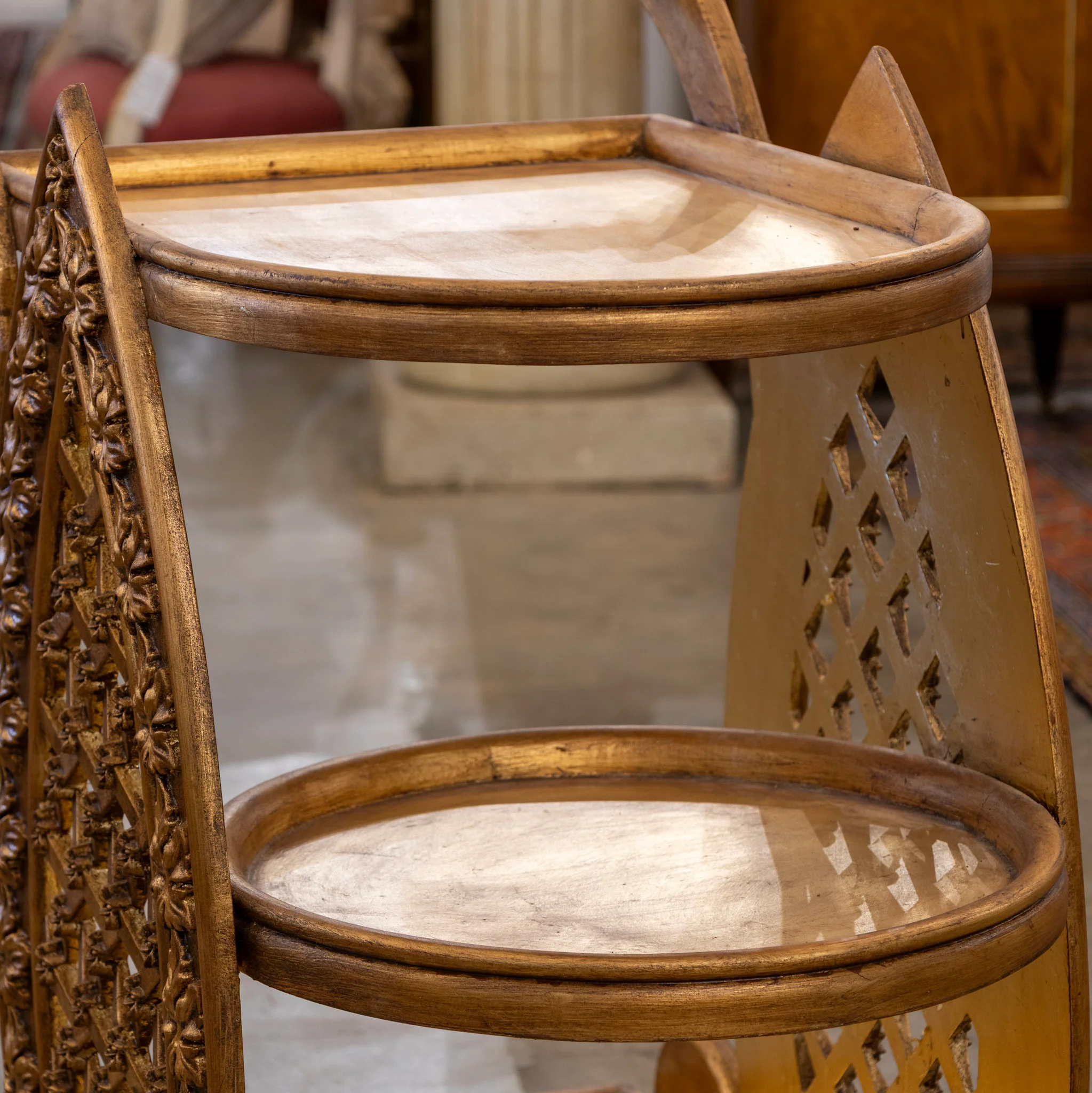Gilded Italian Bar Cart – Carved Leaf Motifs & Lattice Paneling - Image 10