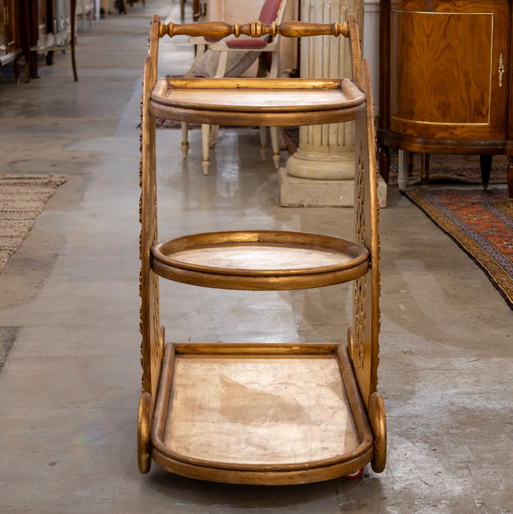 Gilded Italian Bar Cart – Carved Leaf Motifs & Lattice Paneling - Image 3