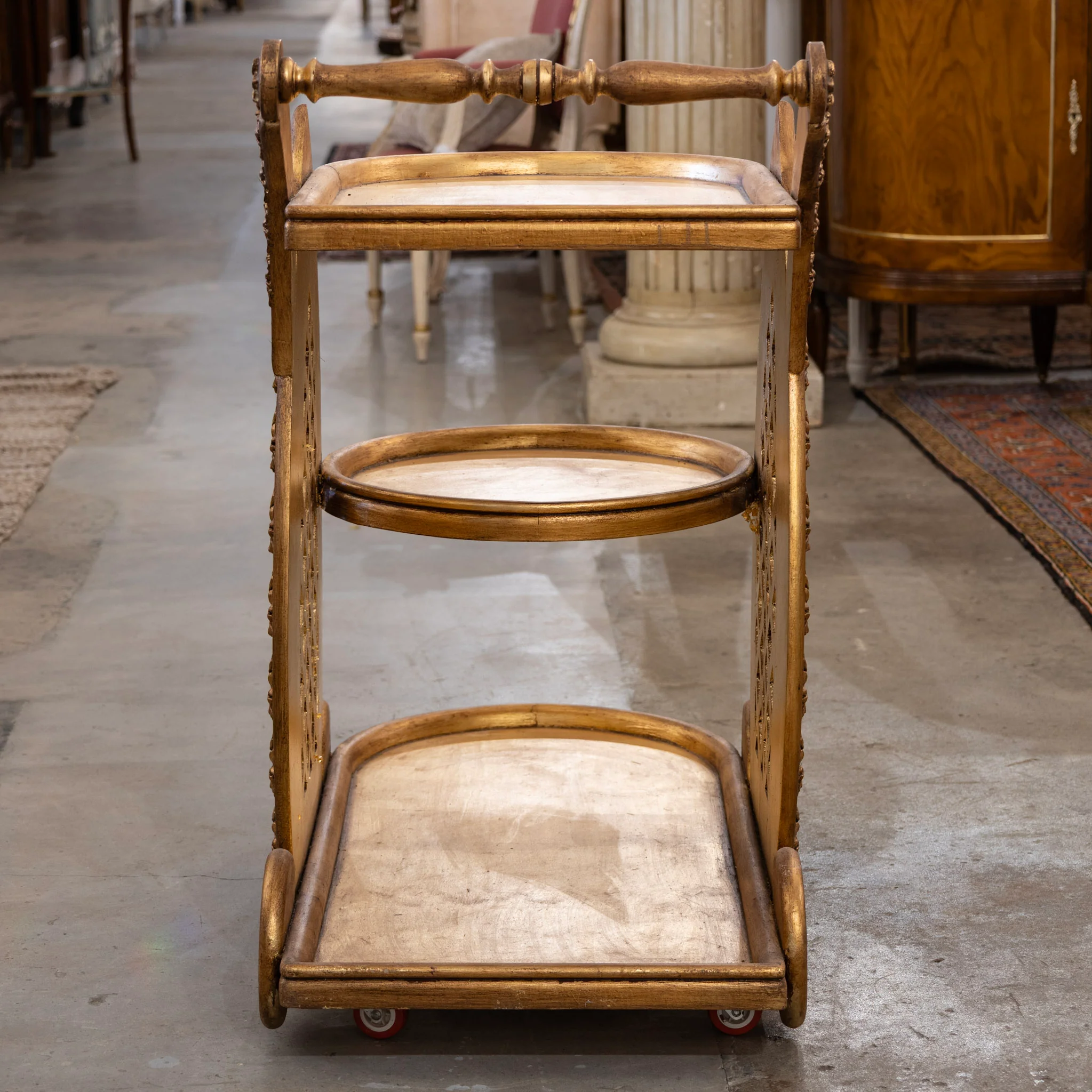 Gilded Italian Bar Cart – Carved Leaf Motifs & Lattice Paneling - Image 5