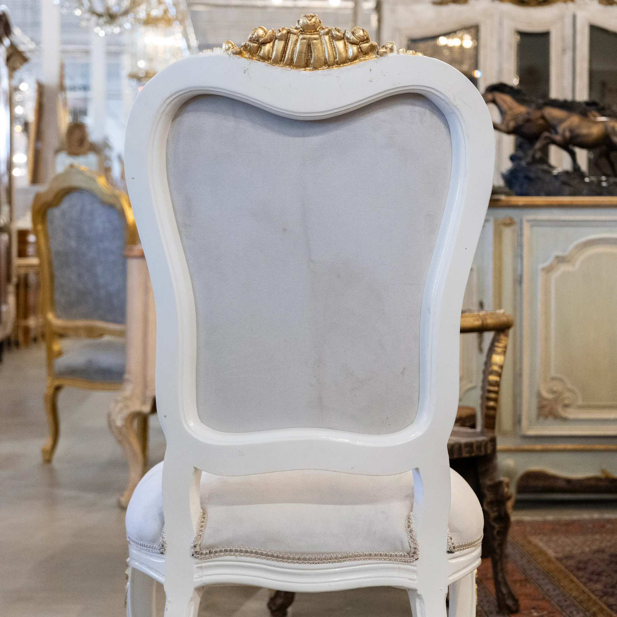 Grand Louis XV Style White & Gold Round Dining Chair – Grey Velvet Upholstery - Image 7