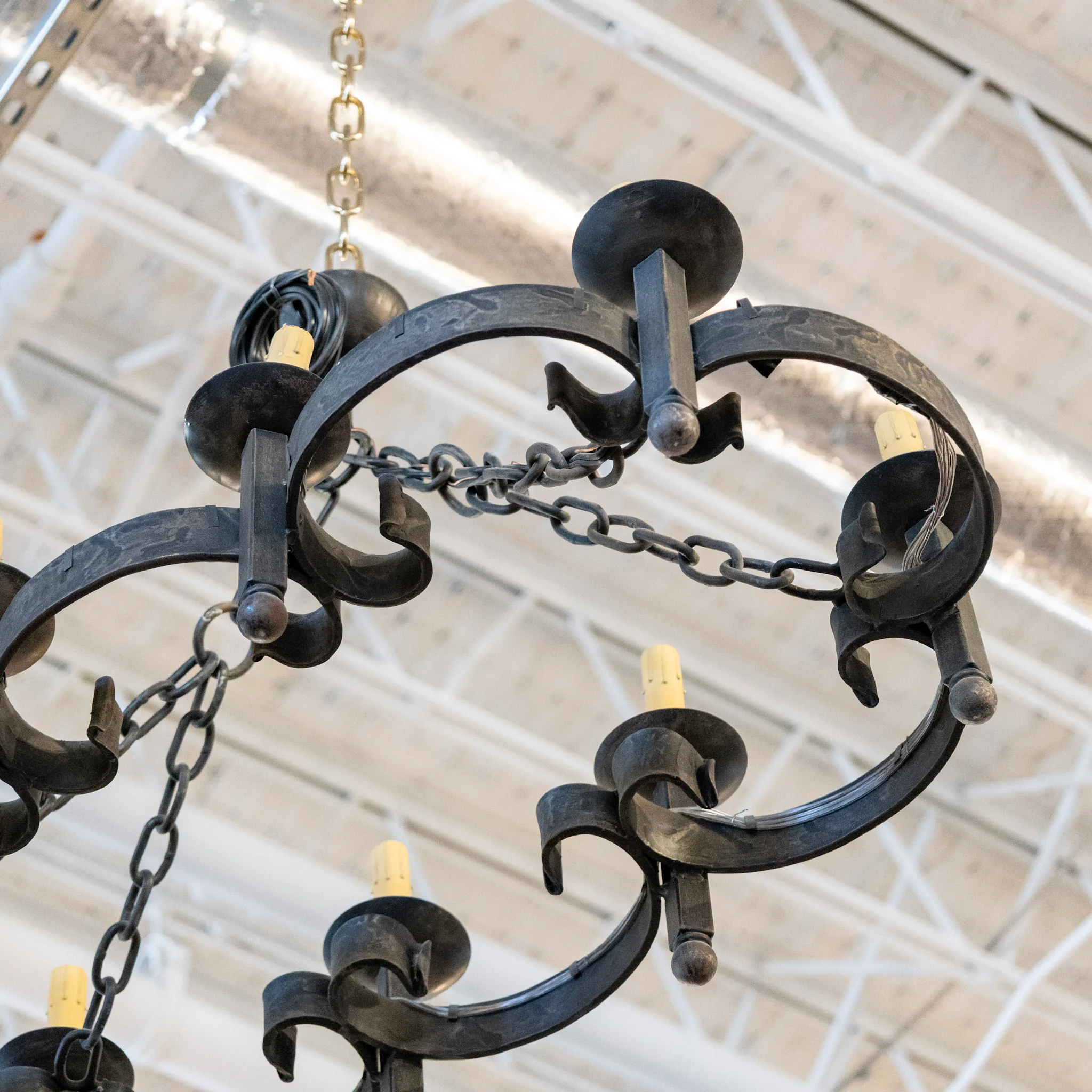 Gothic Iron Chandelier – Scalloped Scrollwork Frame & Chain Suspension - Image 3