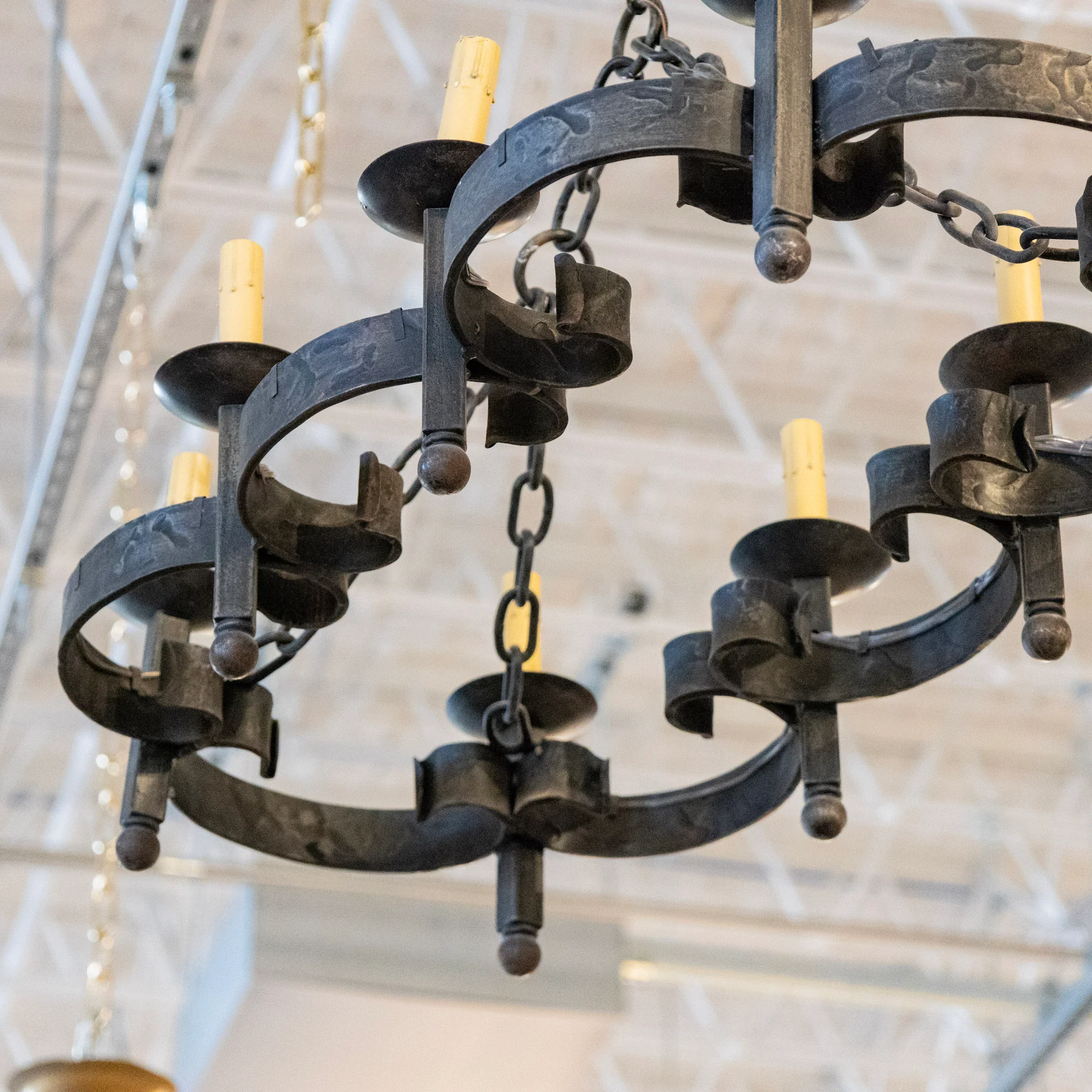 Gothic Iron Chandelier – Scalloped Scrollwork Frame & Chain Suspension - Image 5