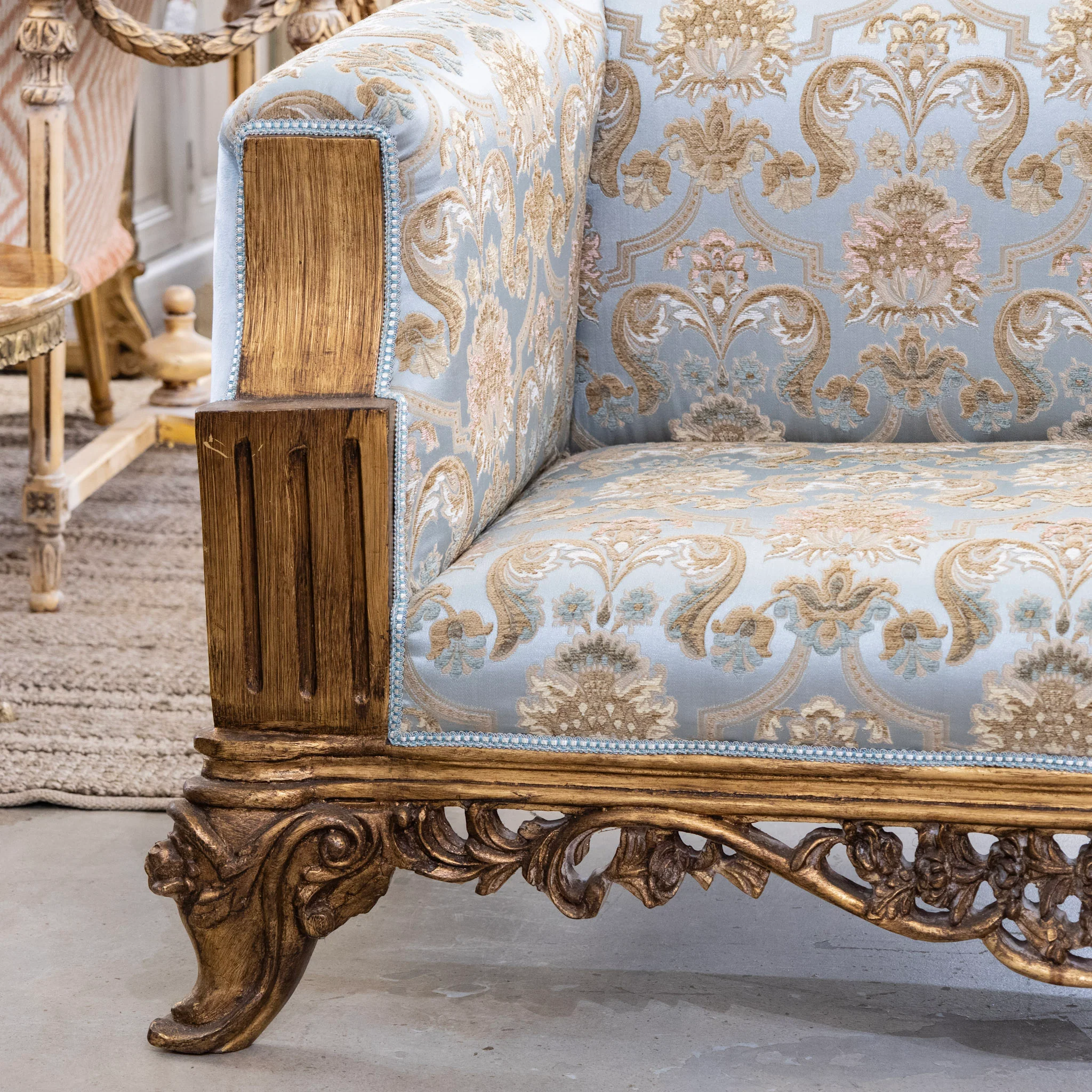 Italian Gilded Sofa – Carved Base & Blue Damask Upholstery - Image 4