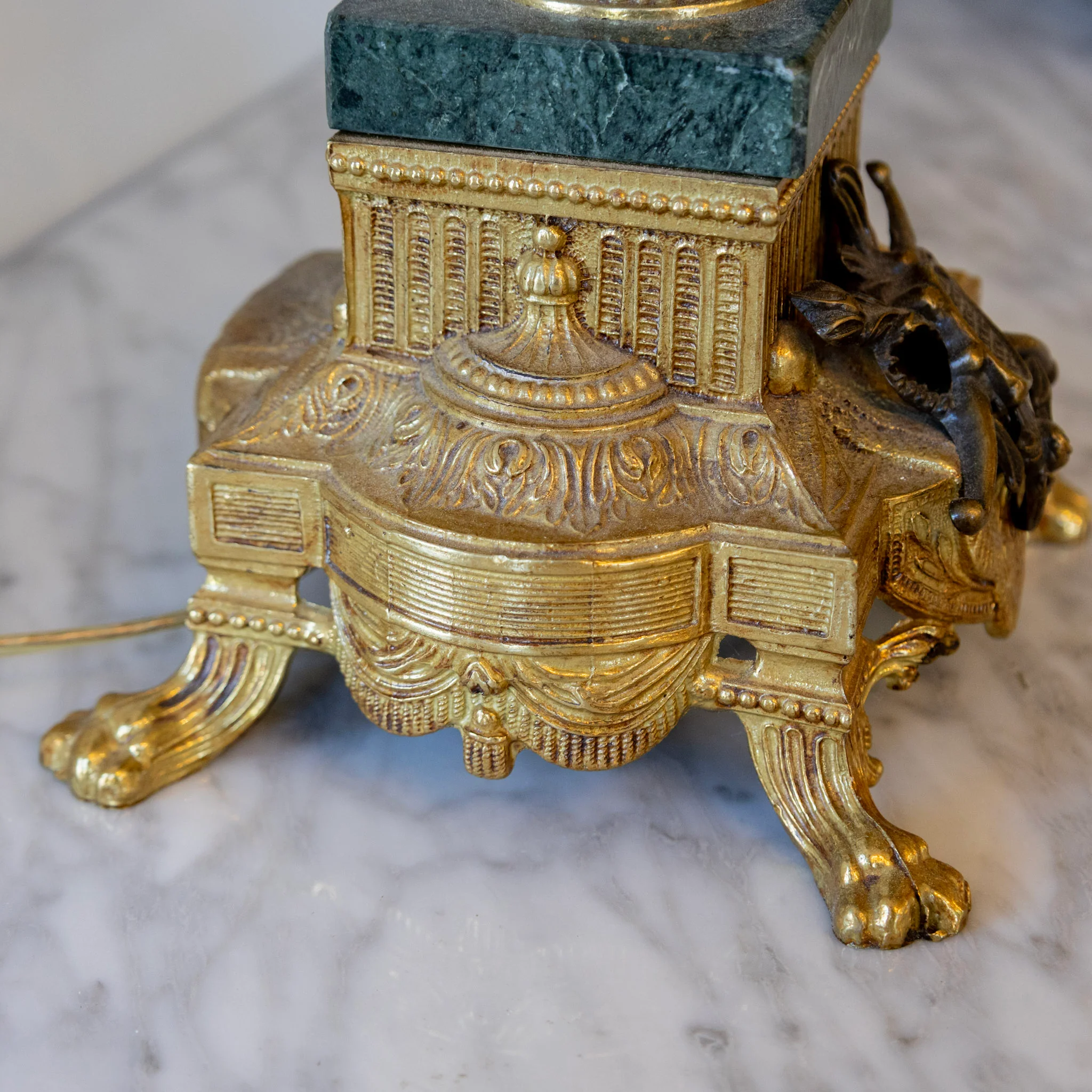Italian 'Imperial' Clock and Lamp Set - Green Marble & Brass Cherubs - Image 10