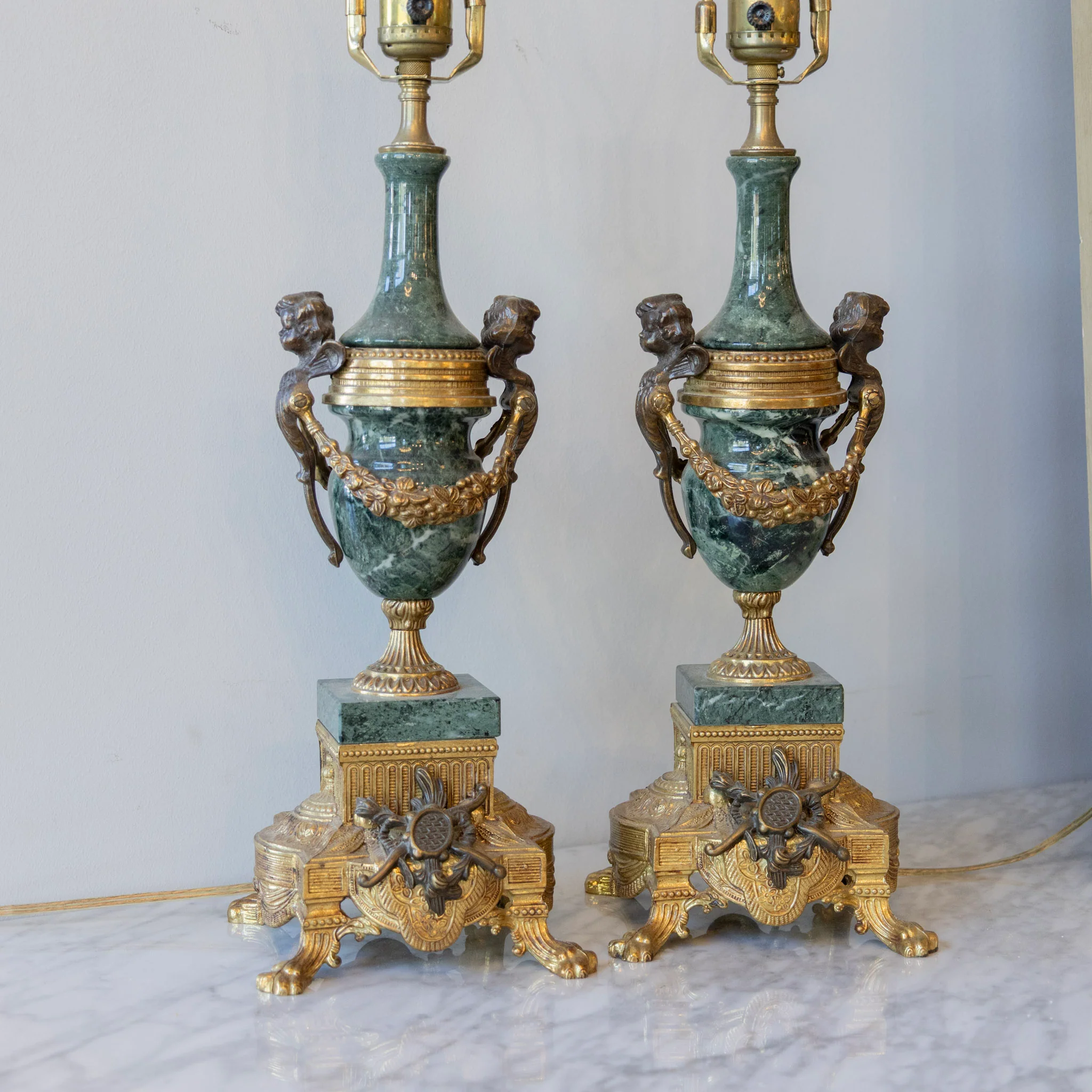 Italian 'Imperial' Clock and Lamp Set - Green Marble & Brass Cherubs - Image 19