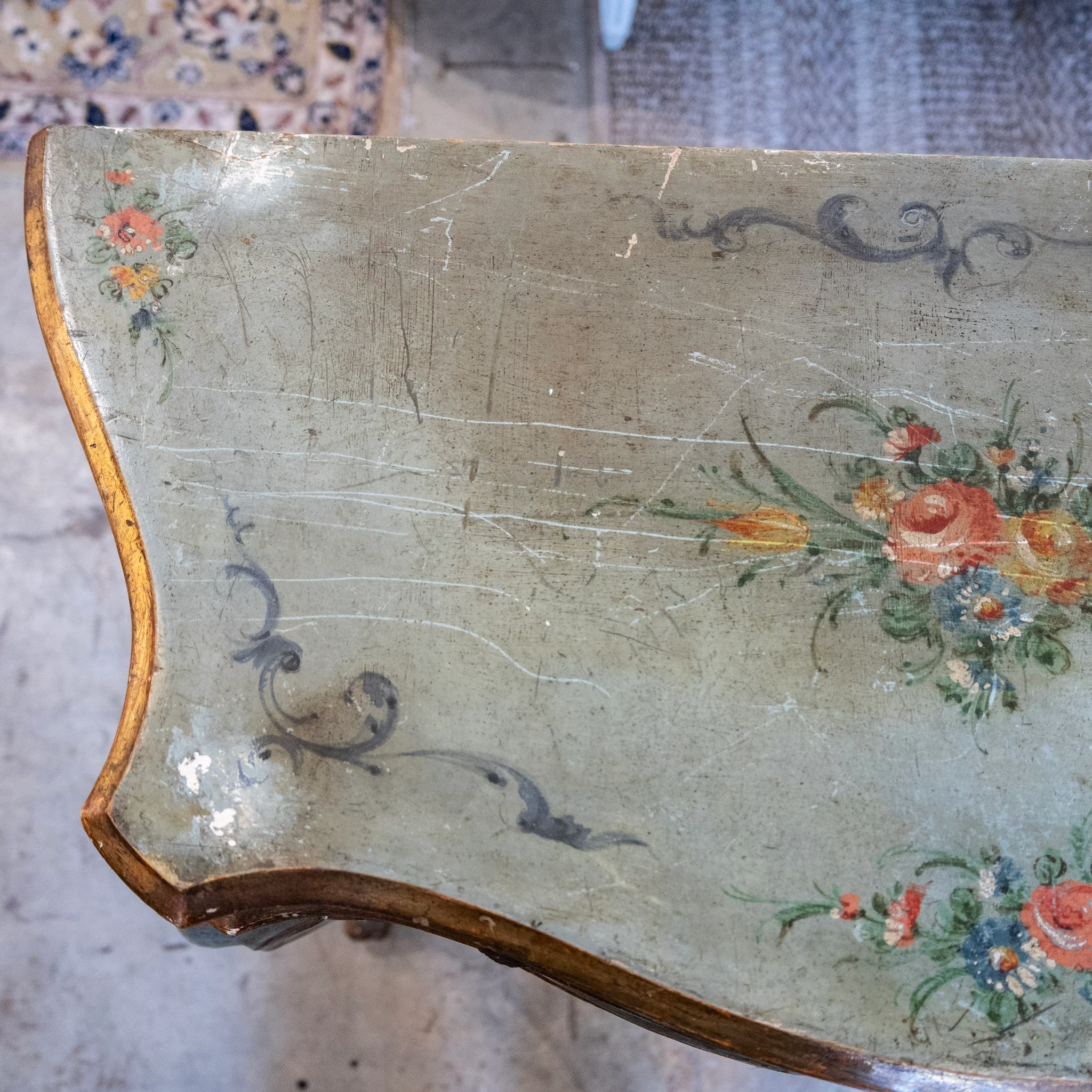 Italian Painted Console Table – Green with Floral Motifs & Gilded Accents - Image 11