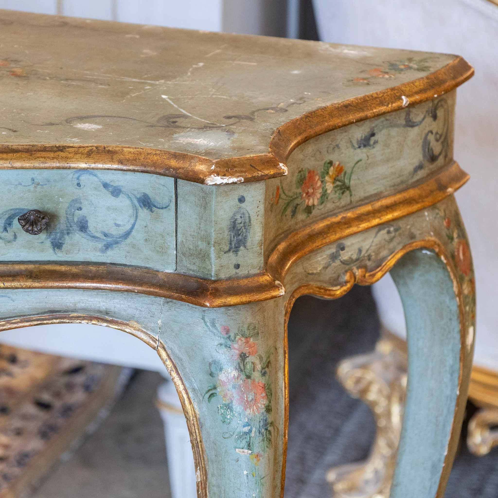Italian Painted Console Table – Green with Floral Motifs & Gilded Accents - Image 5