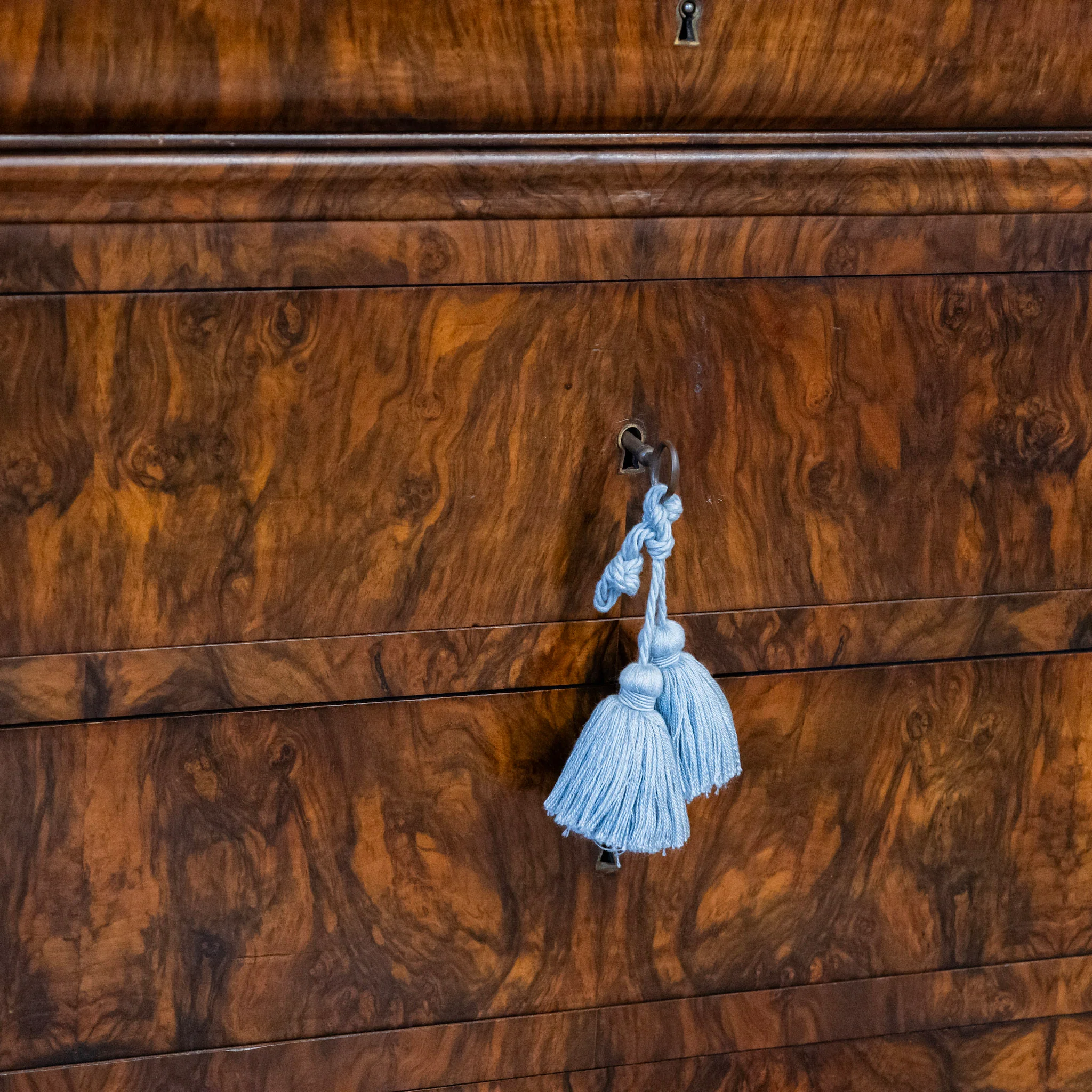 Louis Philippe Burl Wood Chest – Black Marble Top & Keyhole Drawers - Image 8
