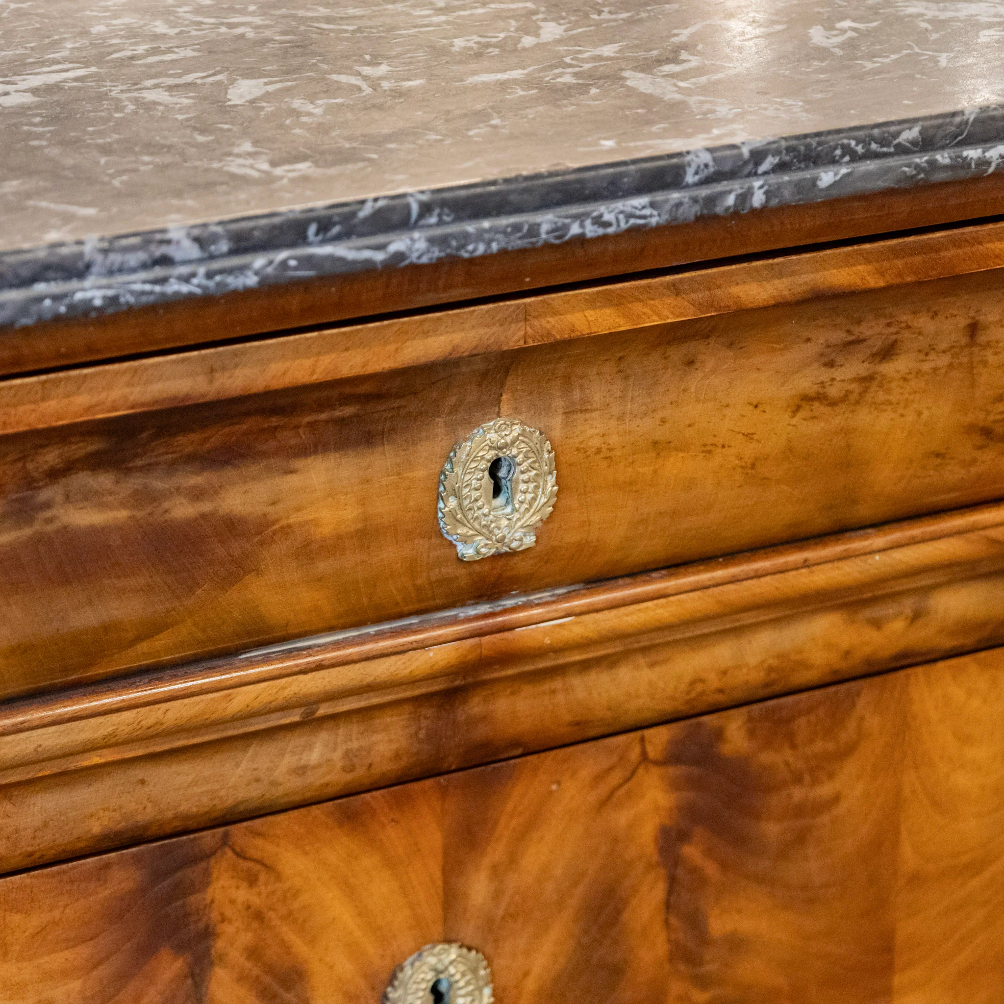 Louis Philippe Burl Wood Chest – Ornate Pulls & Black Marble Top - Image 8