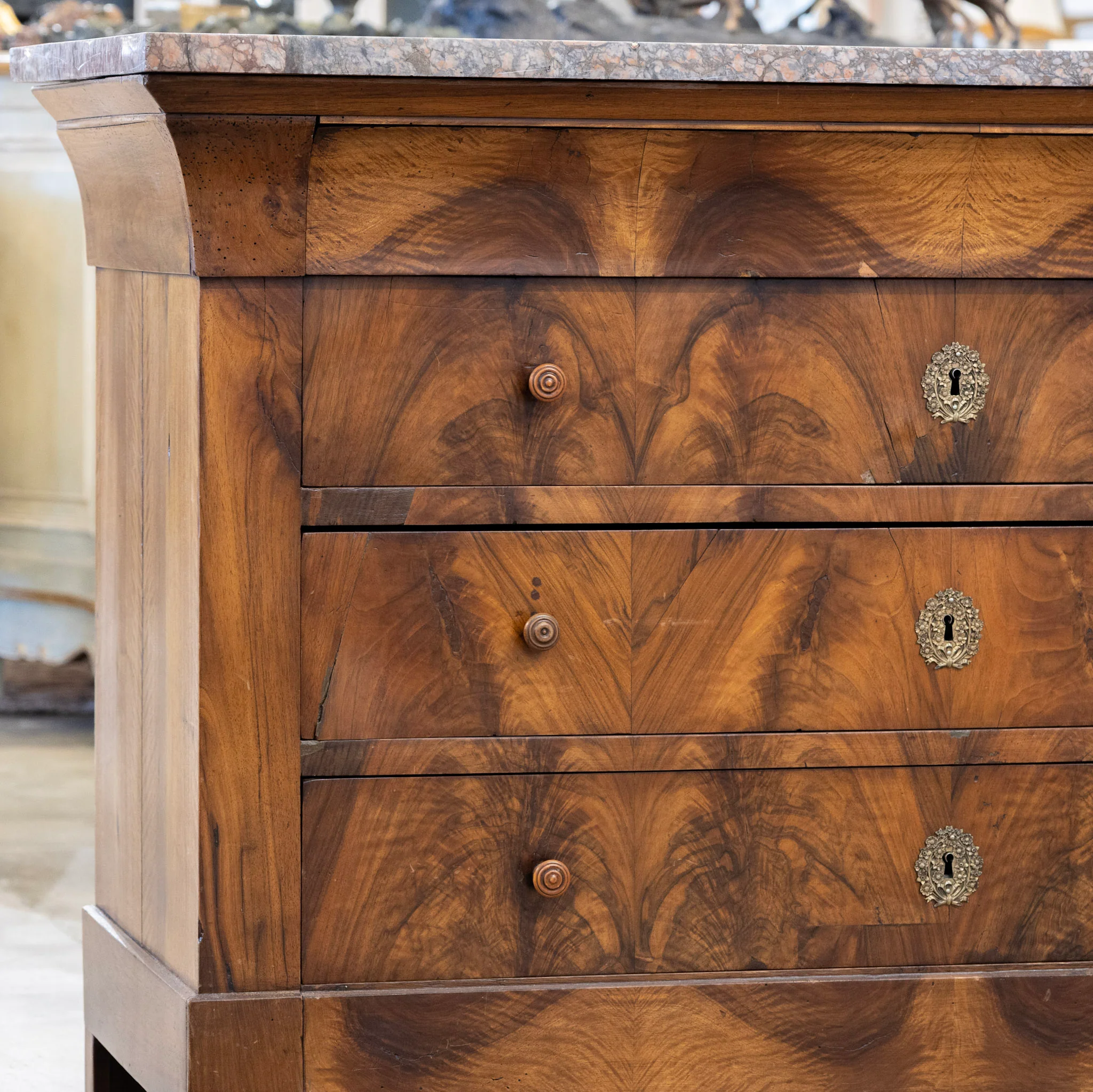 Louis Philippe Burl Wood Chest – Rounded Feet & Breccia Marble Top - Image 5
