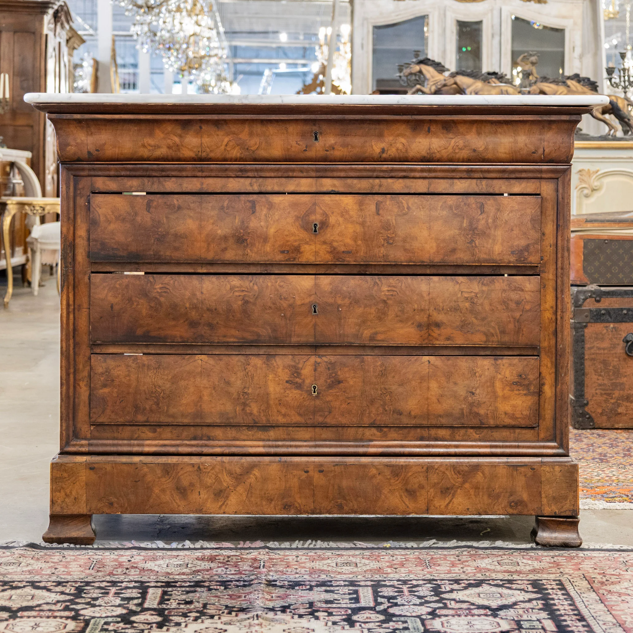 Louis Philippe Burl Wood Chest – White Marble Top & Floral-Lined Drawers - Image 3