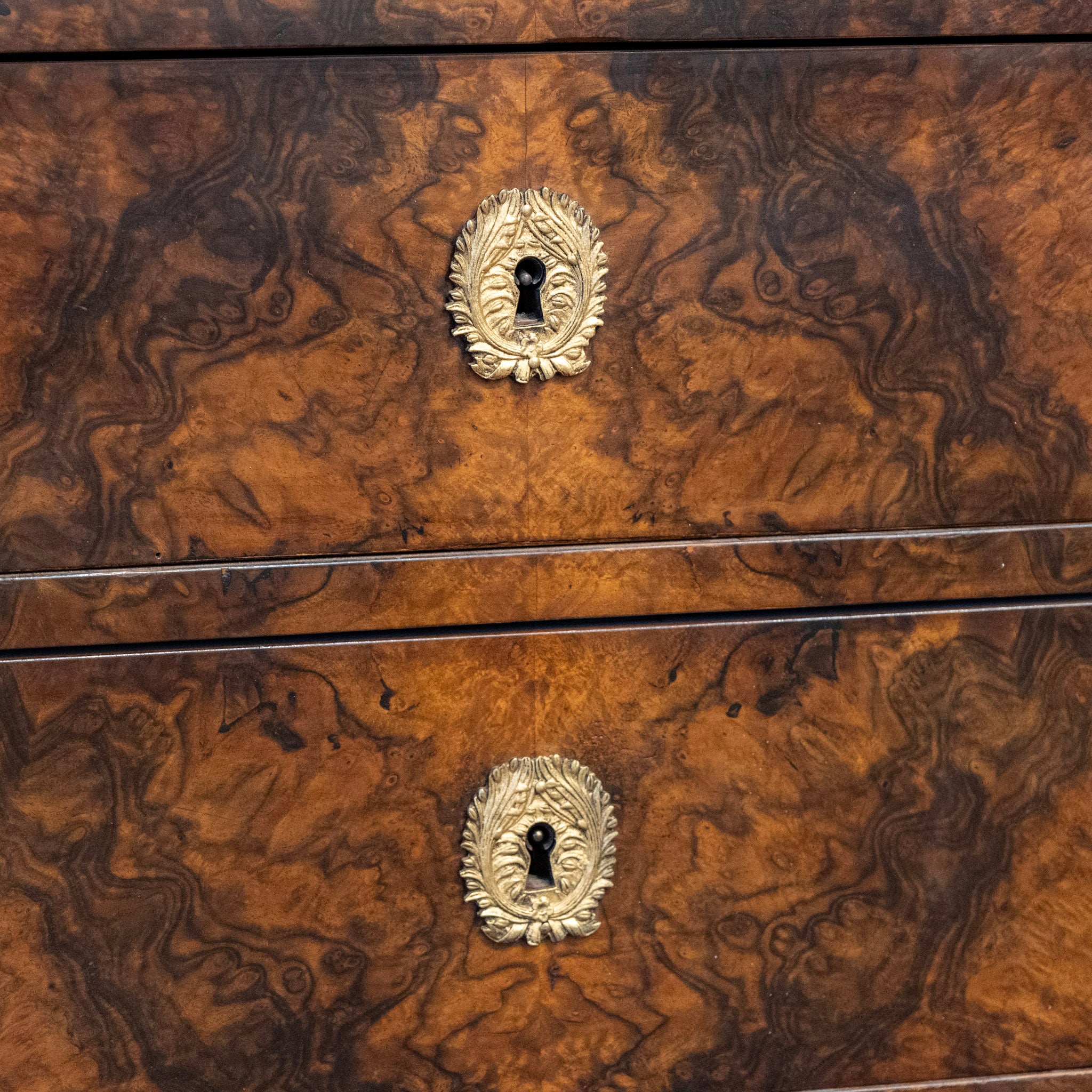 Louis Philippe Marbled Burl Wood Chest – Ornate Pulls - Image 10