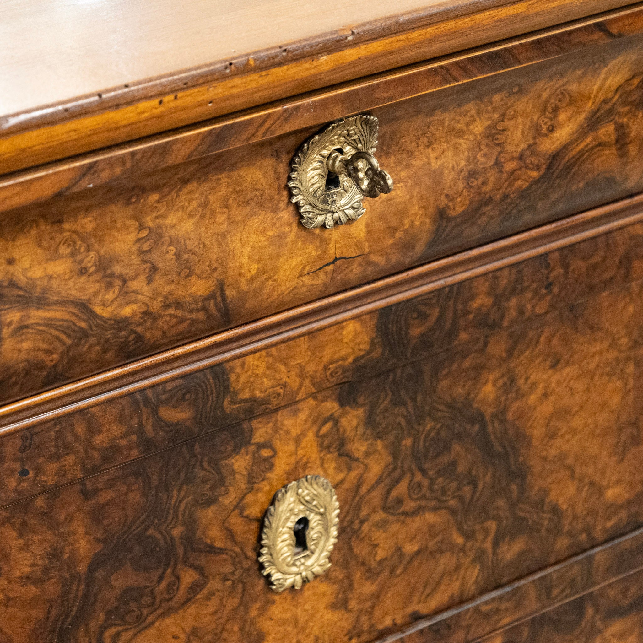 Louis Philippe Marbled Burl Wood Chest – Ornate Pulls - Image 11