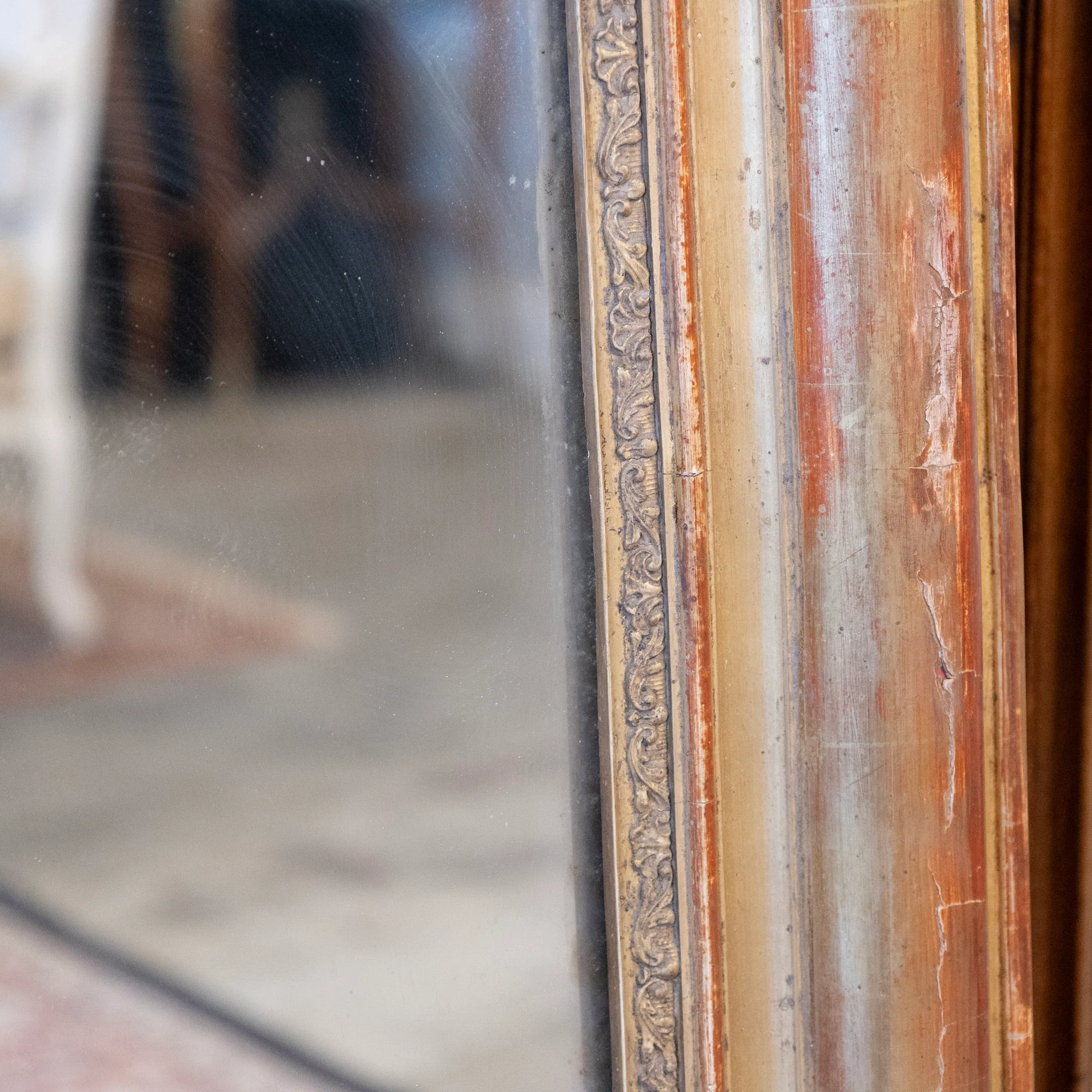 Louis Philippe Rounded Gilded Mirror with Aged Patina - Image 6