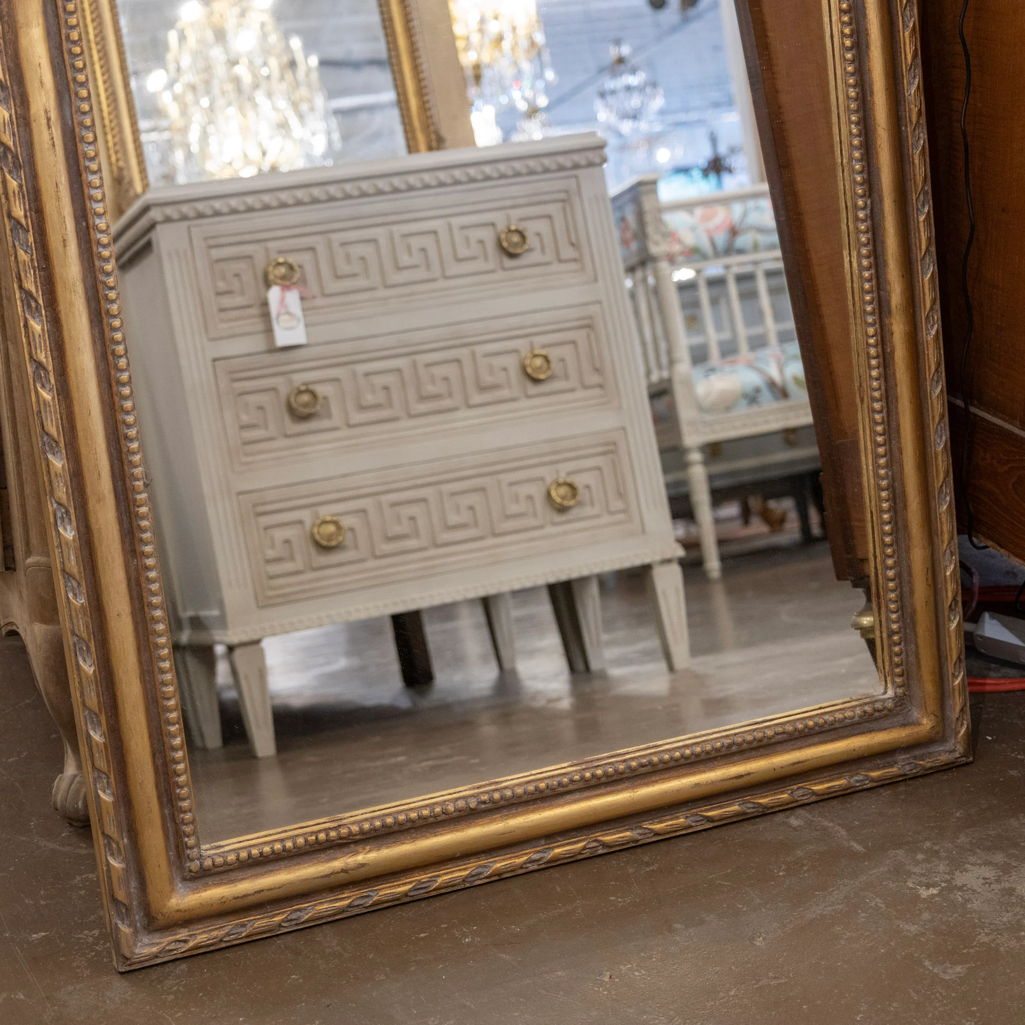 Louis Philippe Gilded Patina Mirror – Beaded & Rope Carved Trim - Image 3