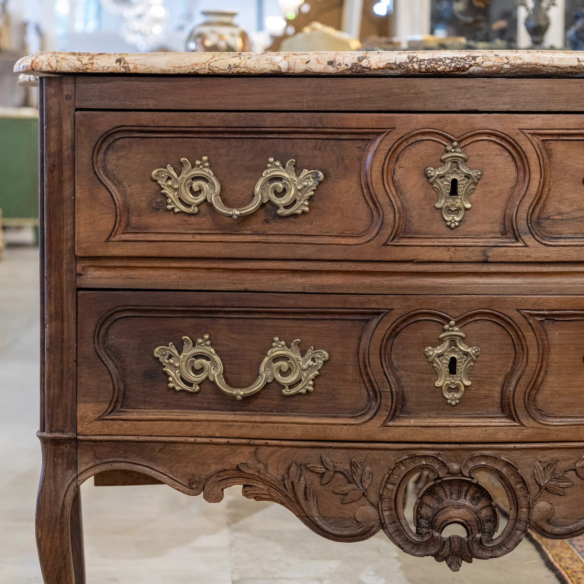 Louis XV 18th Century Walnut Chest – Carved Apron & Breccia Pernice Marble Top - Image 5