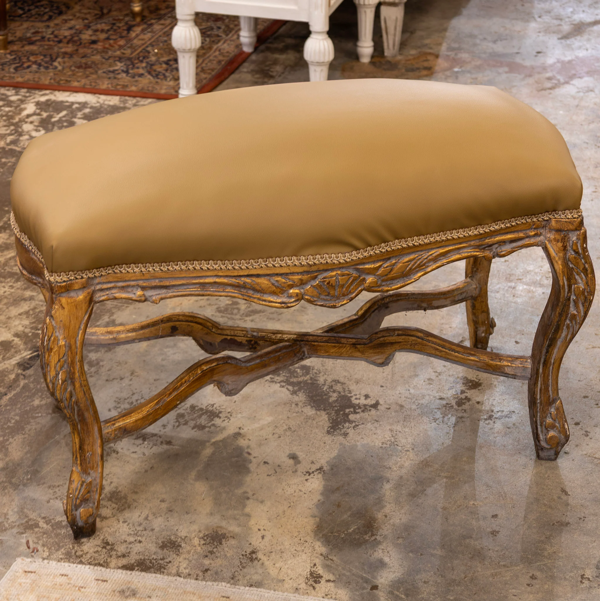 Louis XV Bench – Cabriole Legs & Leather Olive Upholstery - Image 4
