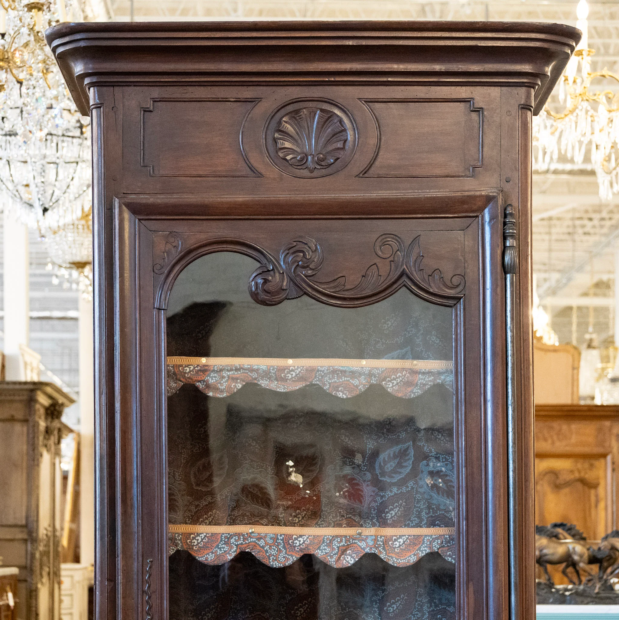 Louis XV Cabinet – Carved Shell & Glass Door with Original Upholstery - Image 3