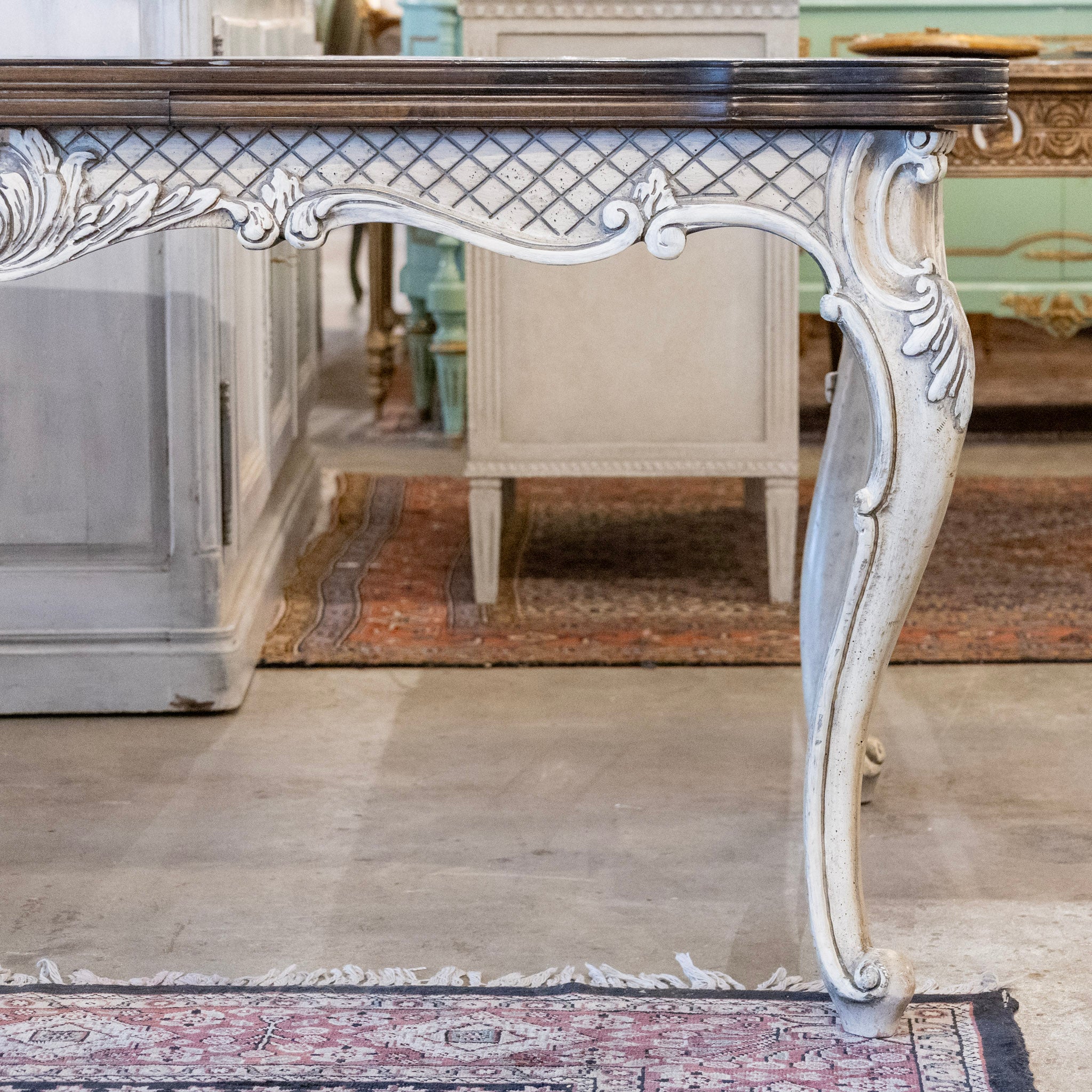Louis XV Extendable Dining Table – Carved White Base & Dark Wood Top - Image 4