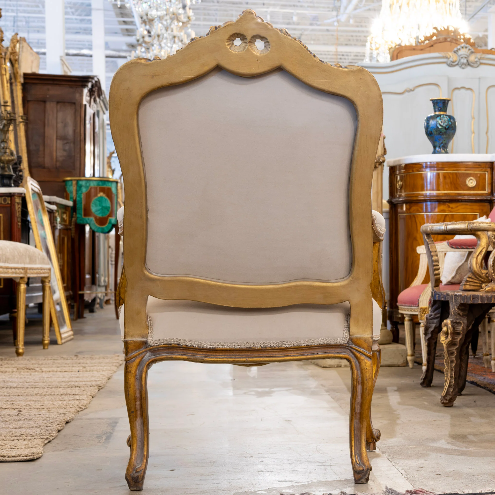 Louis XV Gilded Armchair – Off-White Velvet Upholstery - Image 7