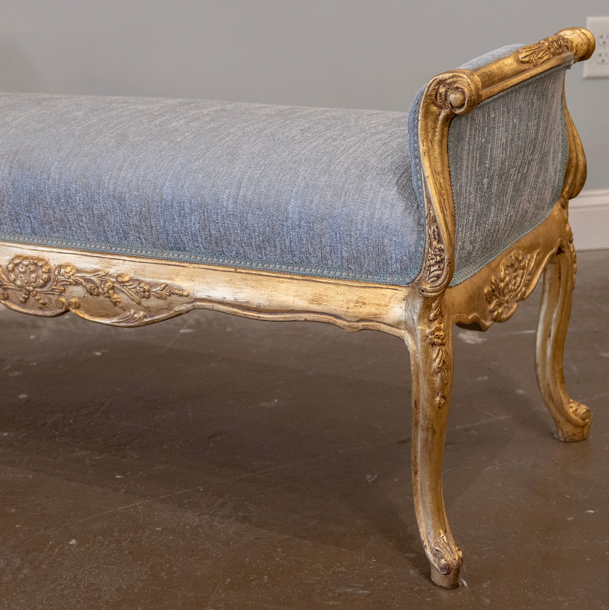 Louis XV Gilded Bench – Carved & Blue Silk Weave Upholstery - Image 3