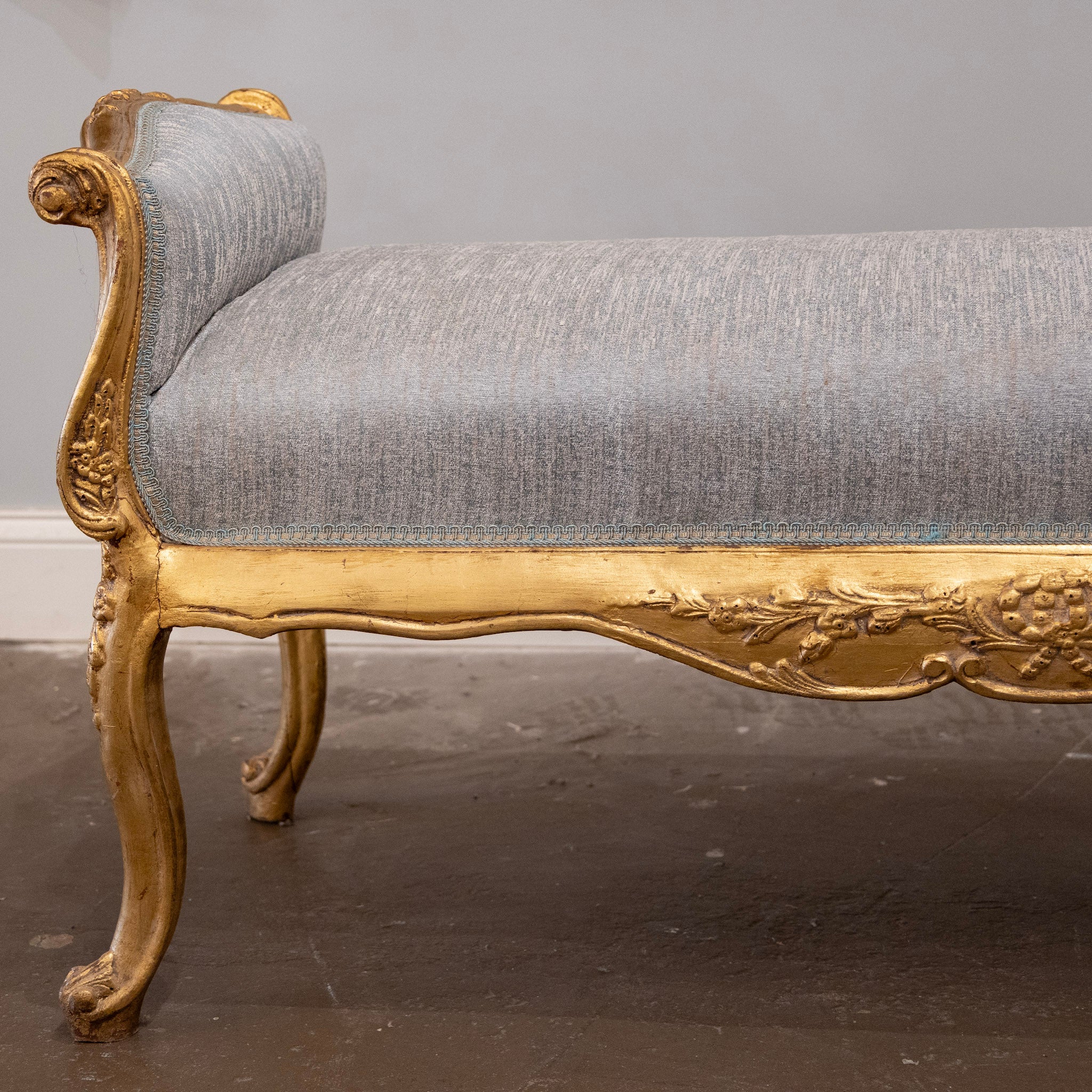 Louis XV Gilded Bench – Carved & Blue Silk Weave Upholstery - Image 4