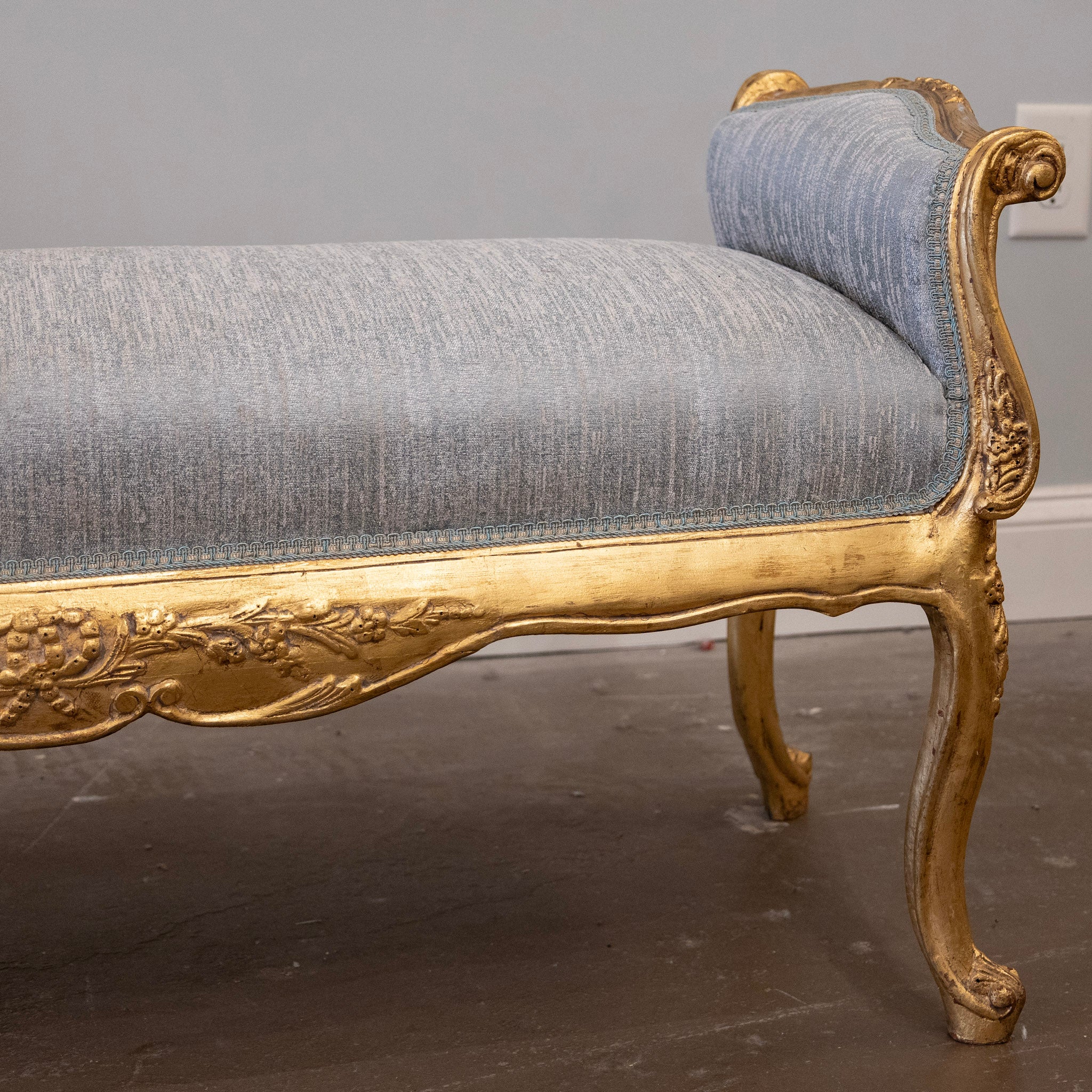 Louis XV Gilded Bench – Carved & Blue Silk Weave Upholstery - Image 5